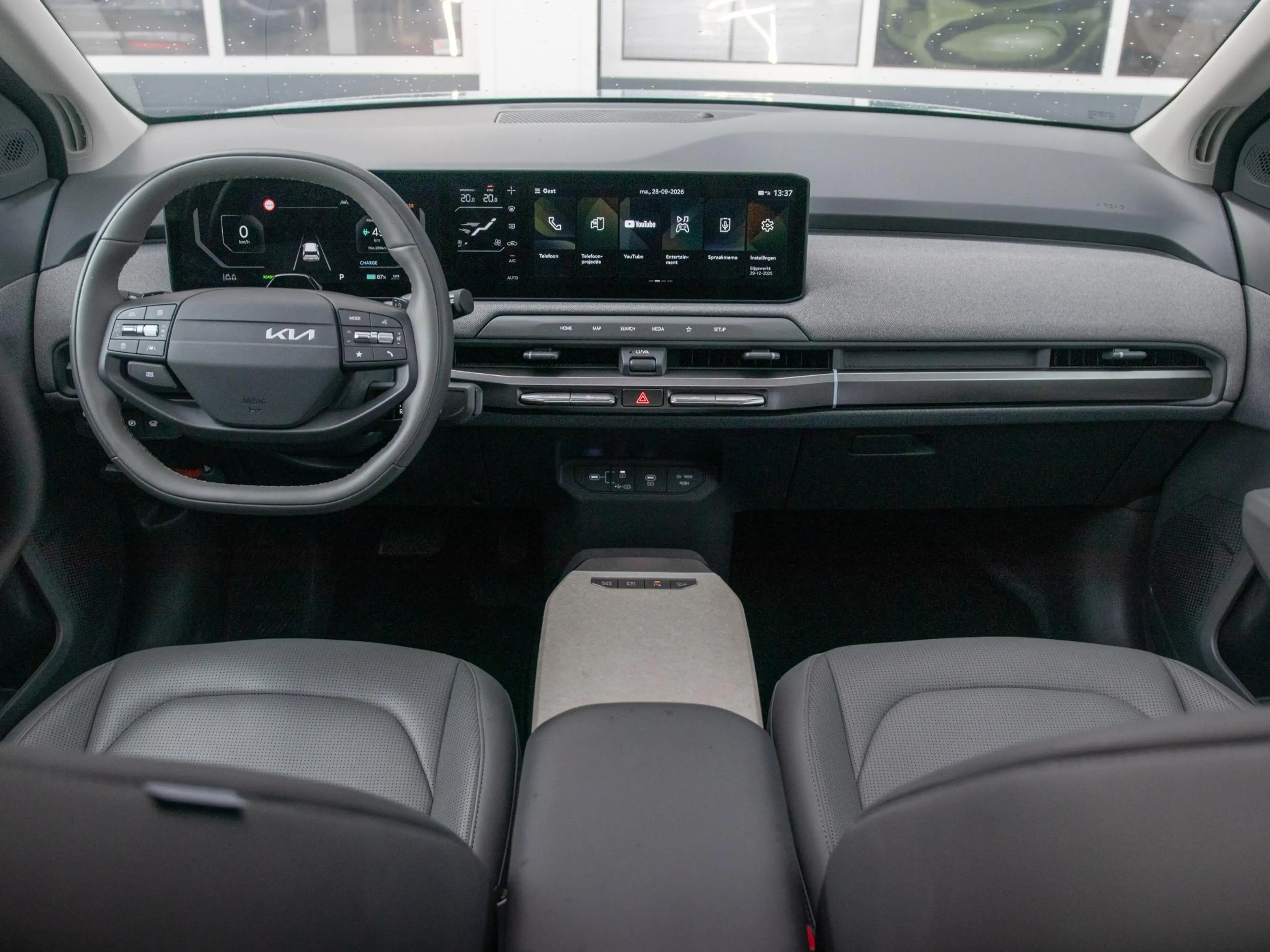 Kia EV3 Plus Advanced 81.4 kWh l Long range l Schuifkantel — photo 8