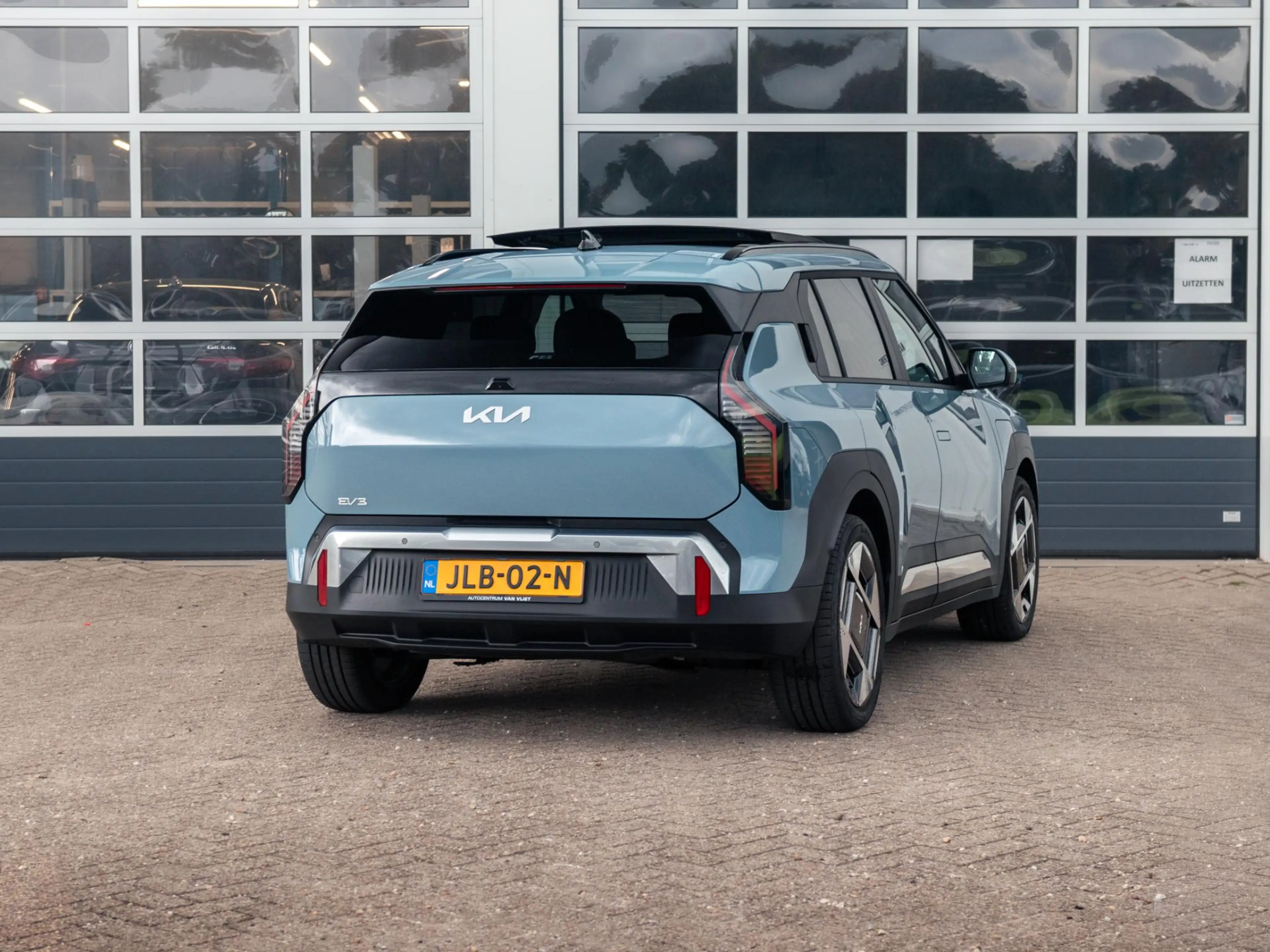 Kia EV3 Plus Advanced 81.4 kWh l Long range l Schuifkantel — photo 5