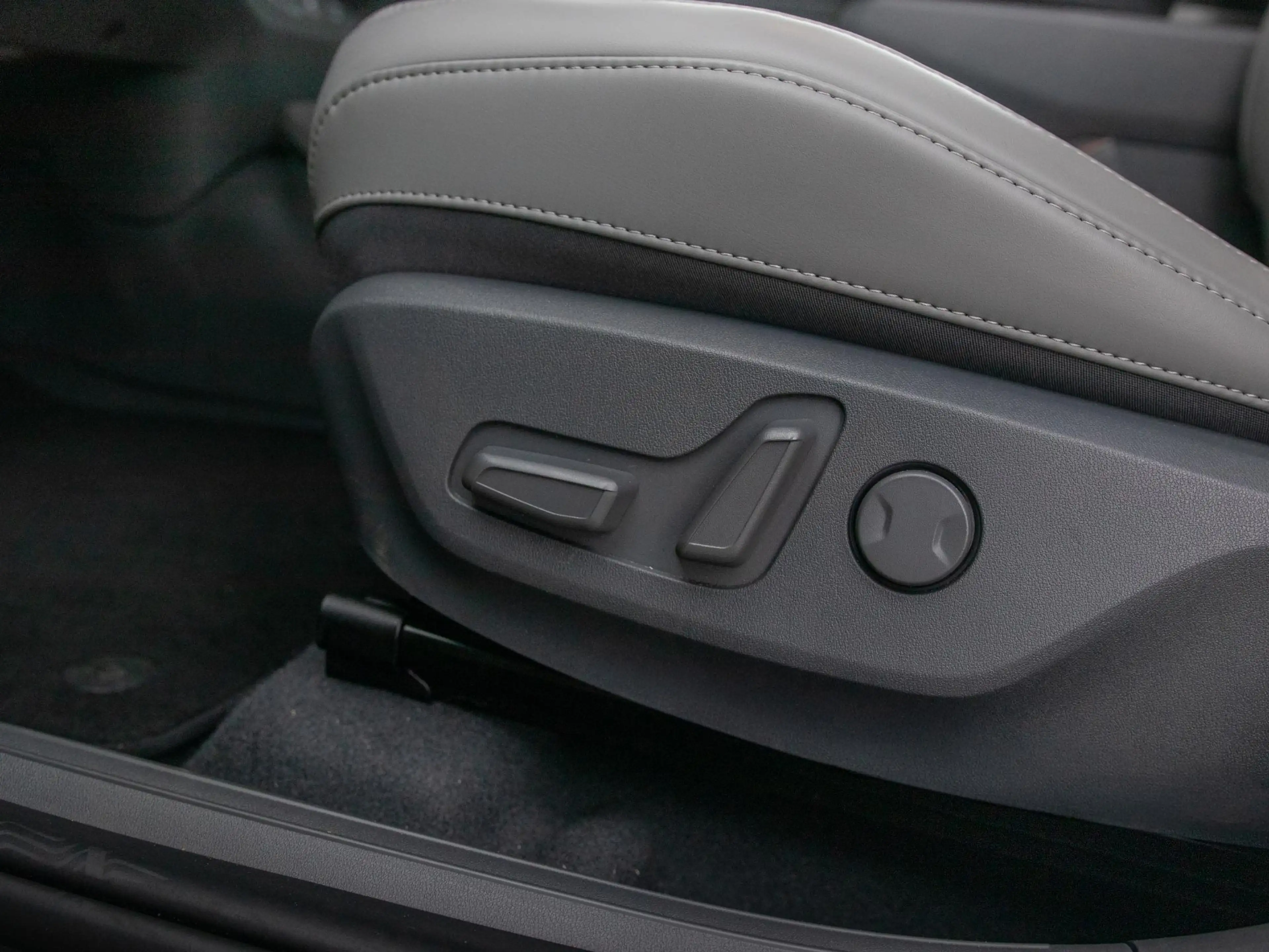 Kia EV3 Plus Advanced 81.4 kWh l Long range l Schuifkantel — photo 10