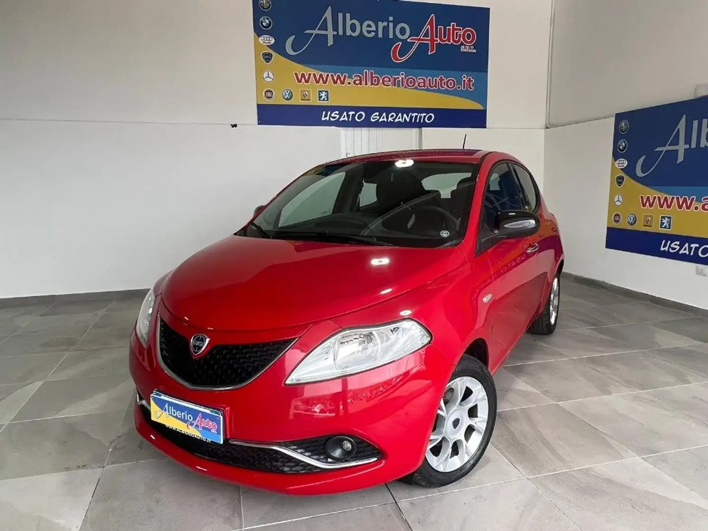 Lancia Ypsilon 1.2 69 CV 5 porte Gold Rosso - 1