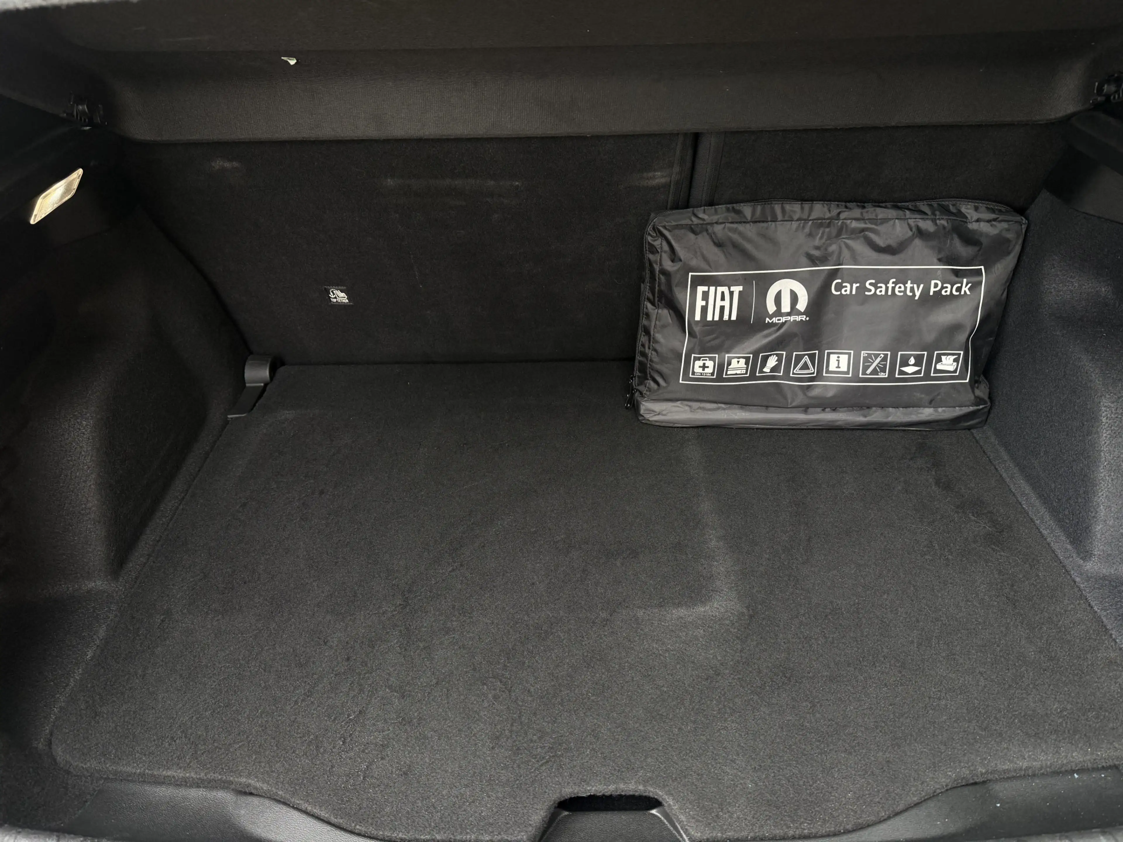 Fiat 600 1.2 Hybrid Urban | automaat | applecarplay/android — photo 36
