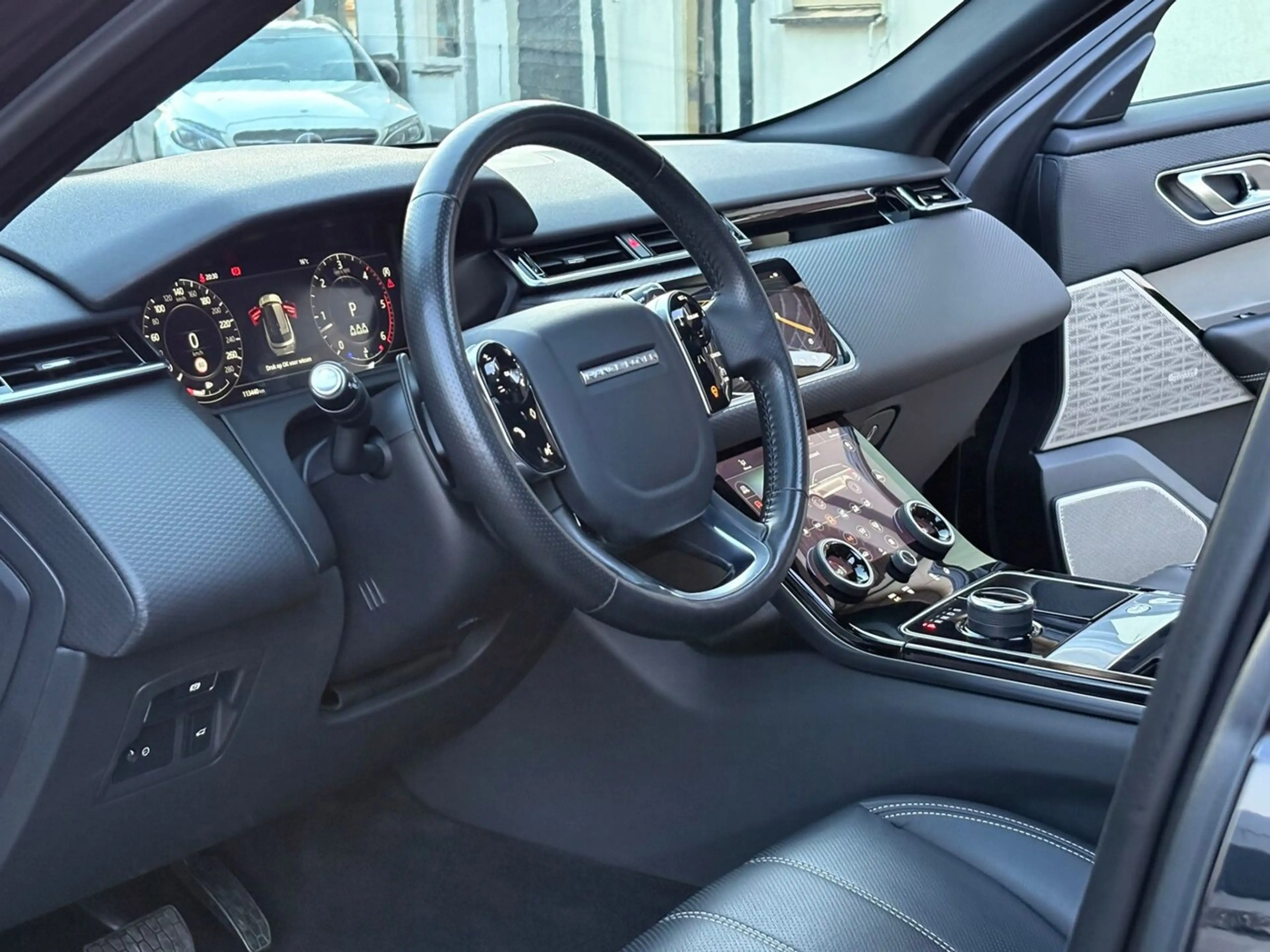 Land Rover Range Rover Velar 3.0 D275 AWD R-Dynamic HSE — photo 21