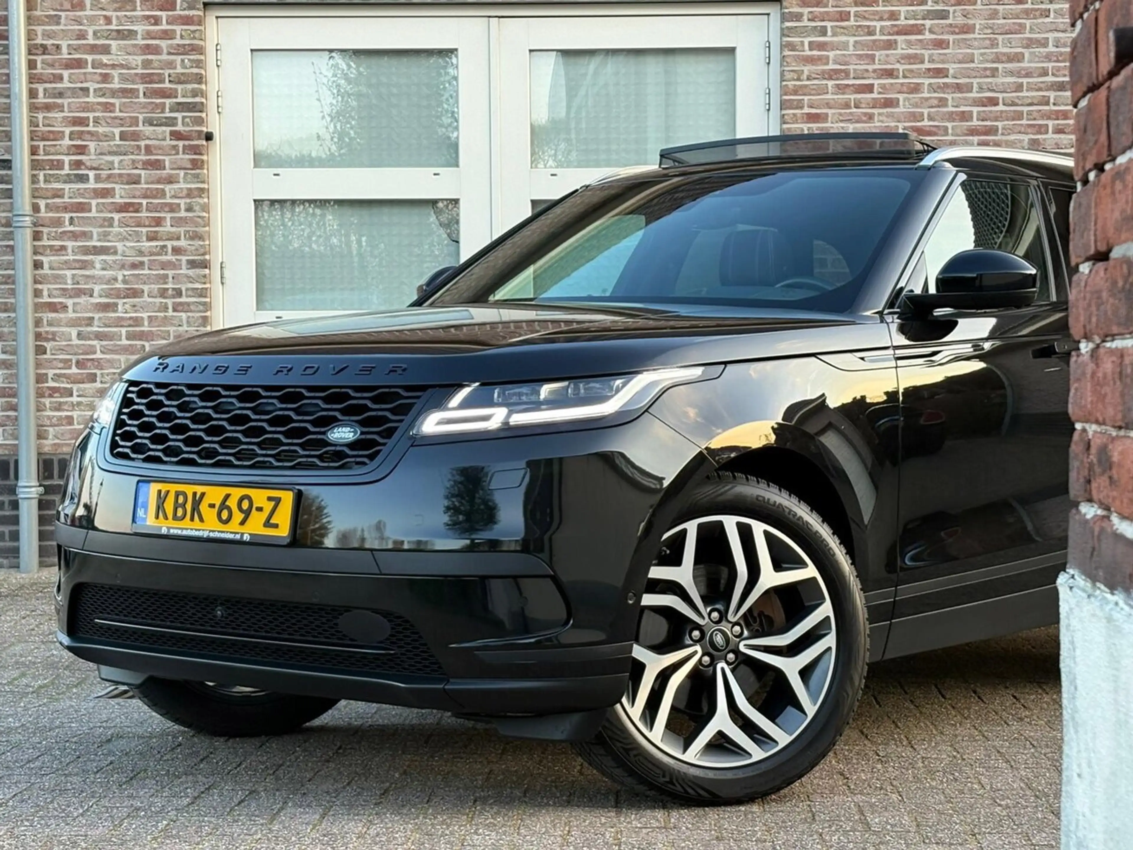 Land Rover Range Rover Velar 3.0 D275 AWD R-Dynamic HSE — photo 12