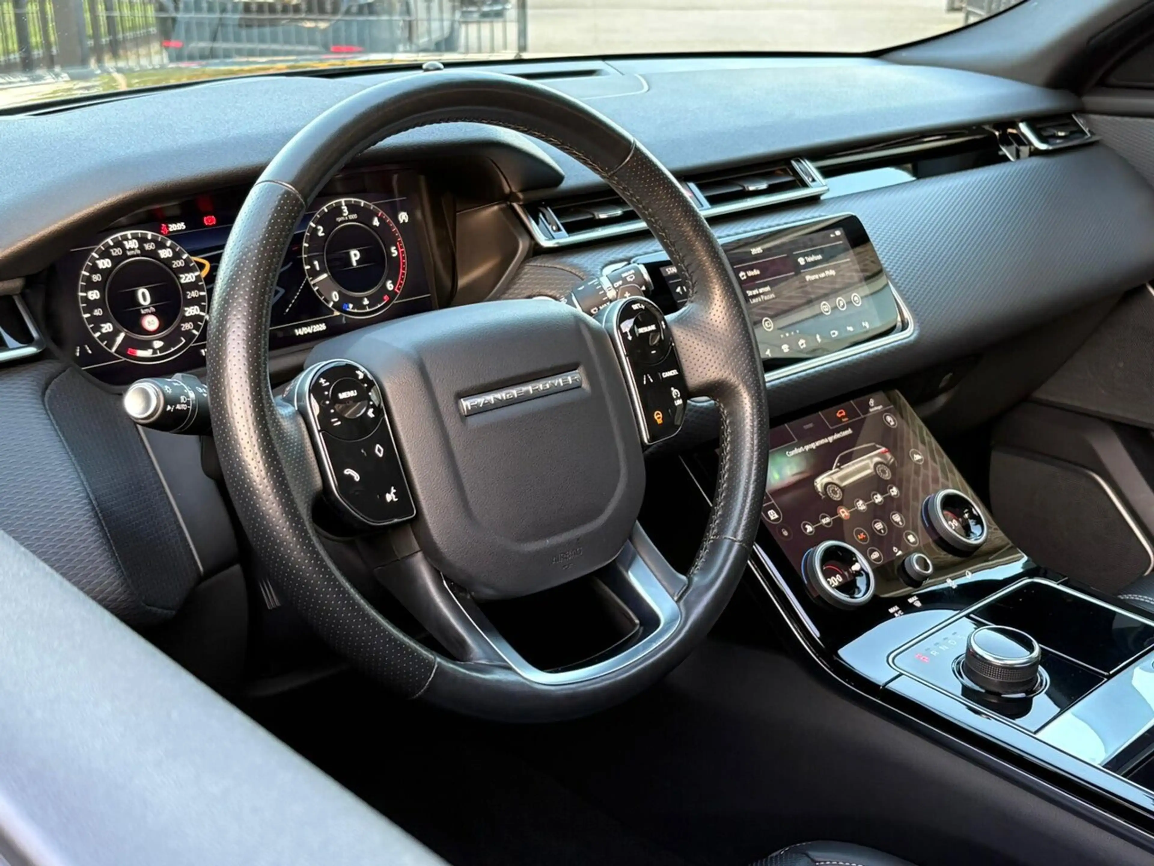Land Rover Range Rover Velar 3.0 D275 AWD R-Dynamic HSE — photo 9
