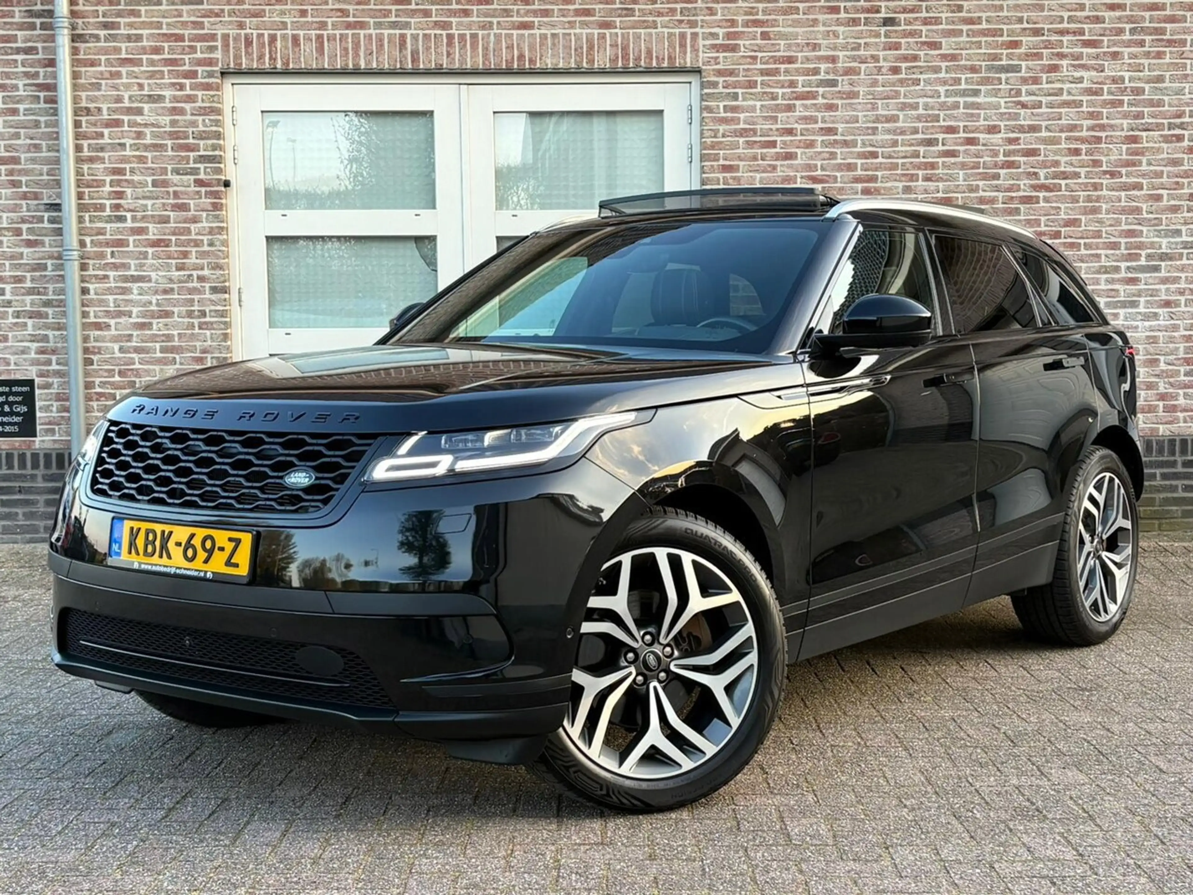 Land Rover Range Rover Velar 3.0 D275 AWD R-Dynamic HSE