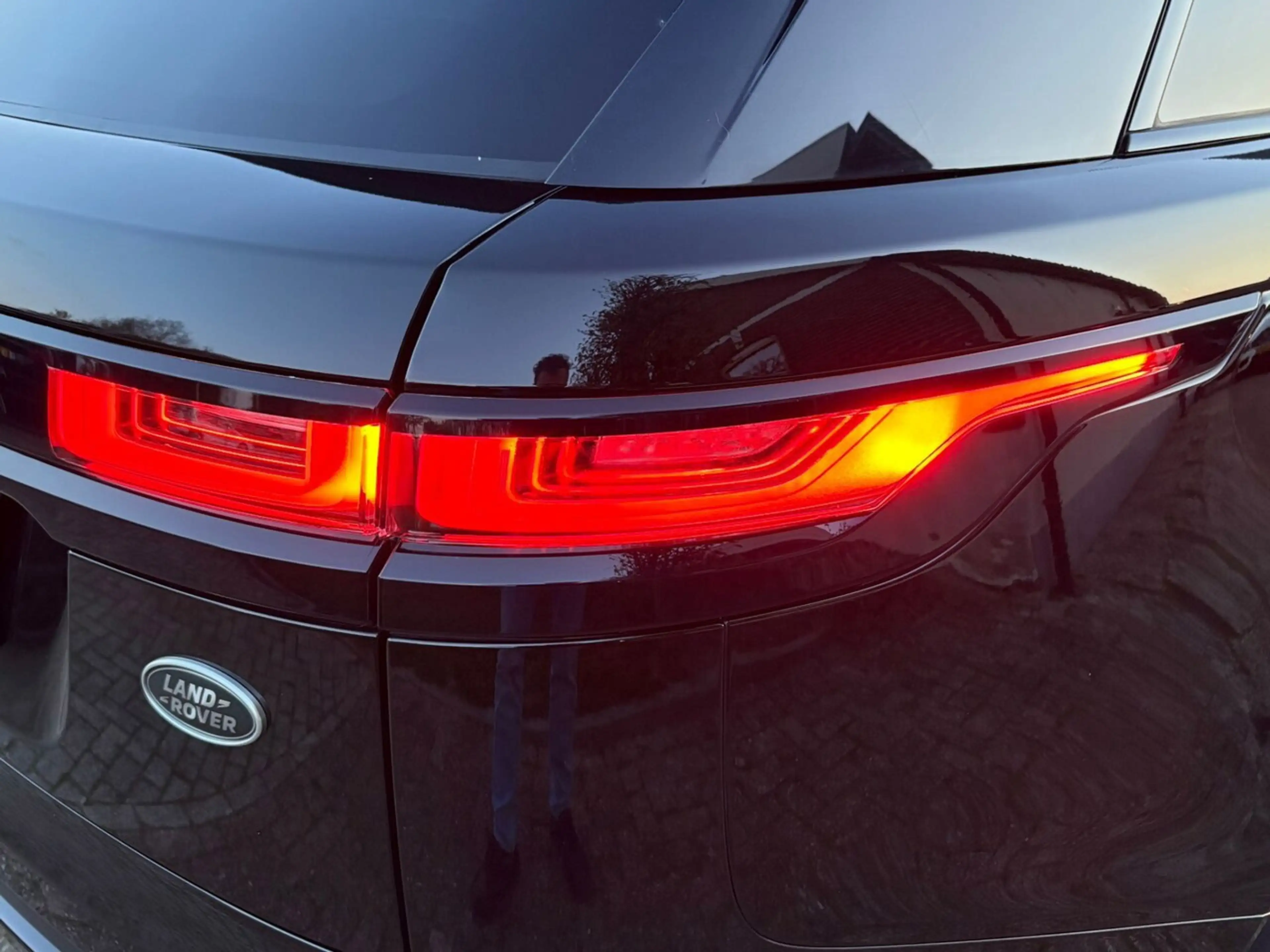 Land Rover Range Rover Velar 3.0 D275 AWD R-Dynamic HSE — photo 23