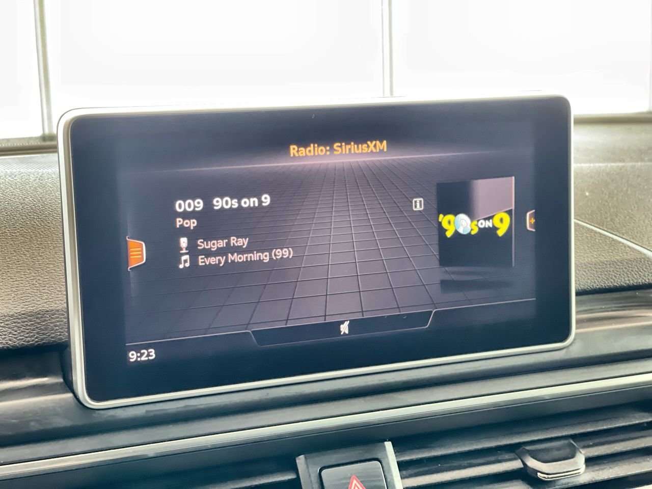 2018 Audi A5 2.0T Progressiv quattro Low Kilometer, Local Trade thumb 24