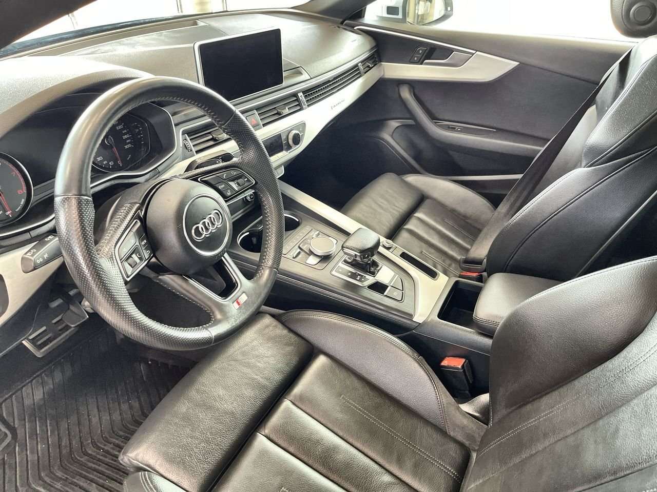 2018 Audi A5 2.0T Progressiv quattro Low Kilometer, Local Trade thumb 19