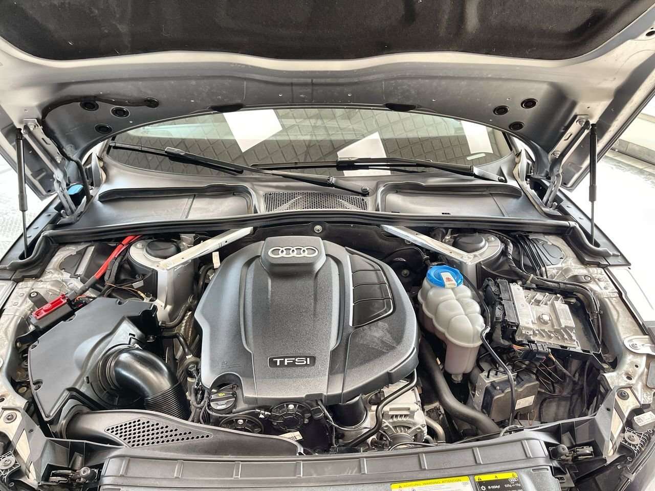 2018 Audi A5 2.0T Progressiv quattro Low Kilometer, Local Trade thumb 34