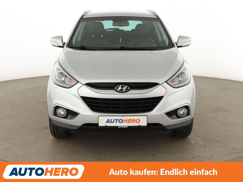Hyundai iX35 1.6 FIFA World Cup Edition 2WD *NAVI*TEMPO*CAM*SHZ — photo 9