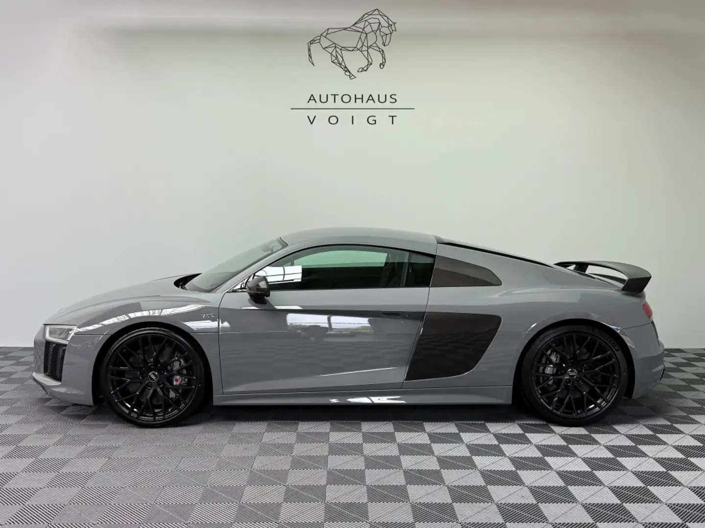 Audi R8 5.2 FSI quattro plus|deutsch|No-OPF|Carbon| Grau - 1