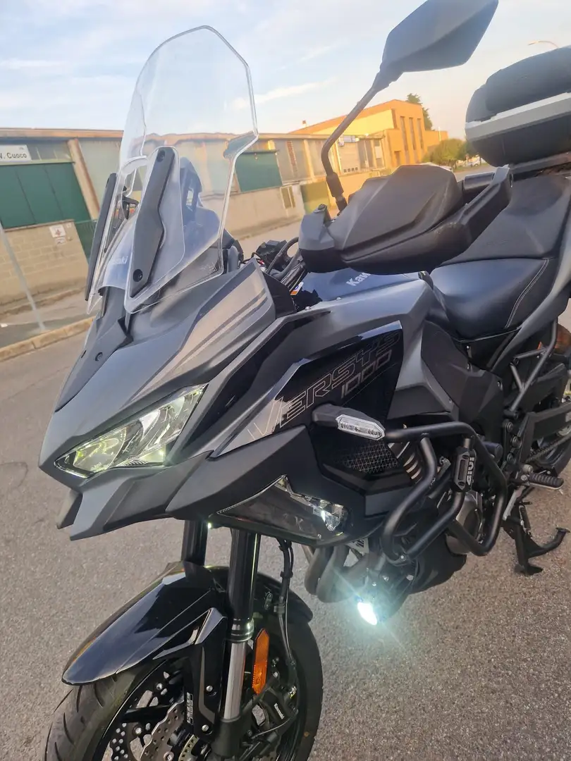 Kawasaki Versys 1000 S - accessoriata Schwarz - 1