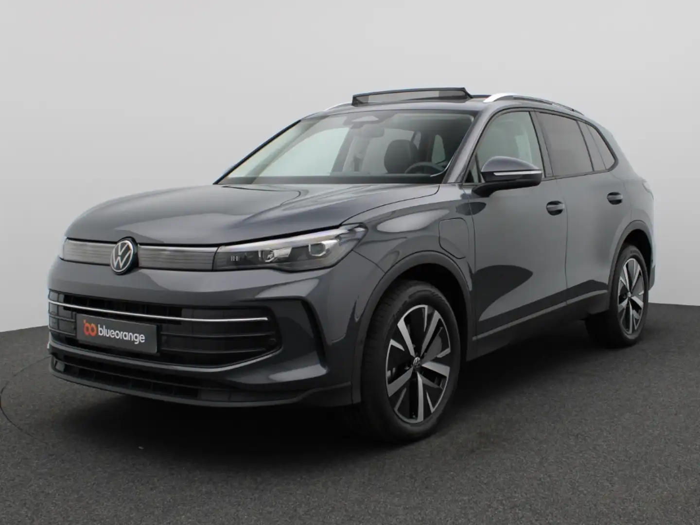 Volkswagen Tiguan 1.5 TSI eHybrid 150 kW Life LED AHK Asisstenzpaket Grau - 1