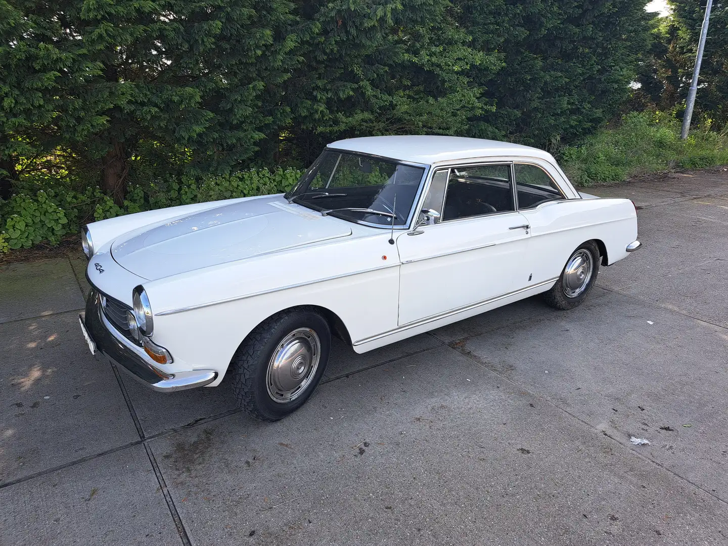 Peugeot 404 Coupe Wit - 1