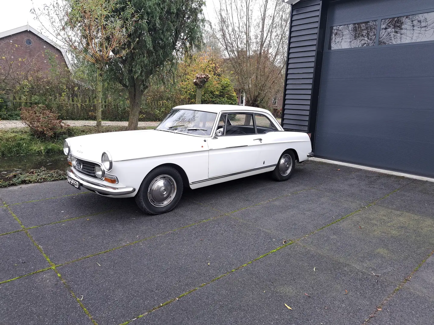 Peugeot 404 Coupe Blanco - 1