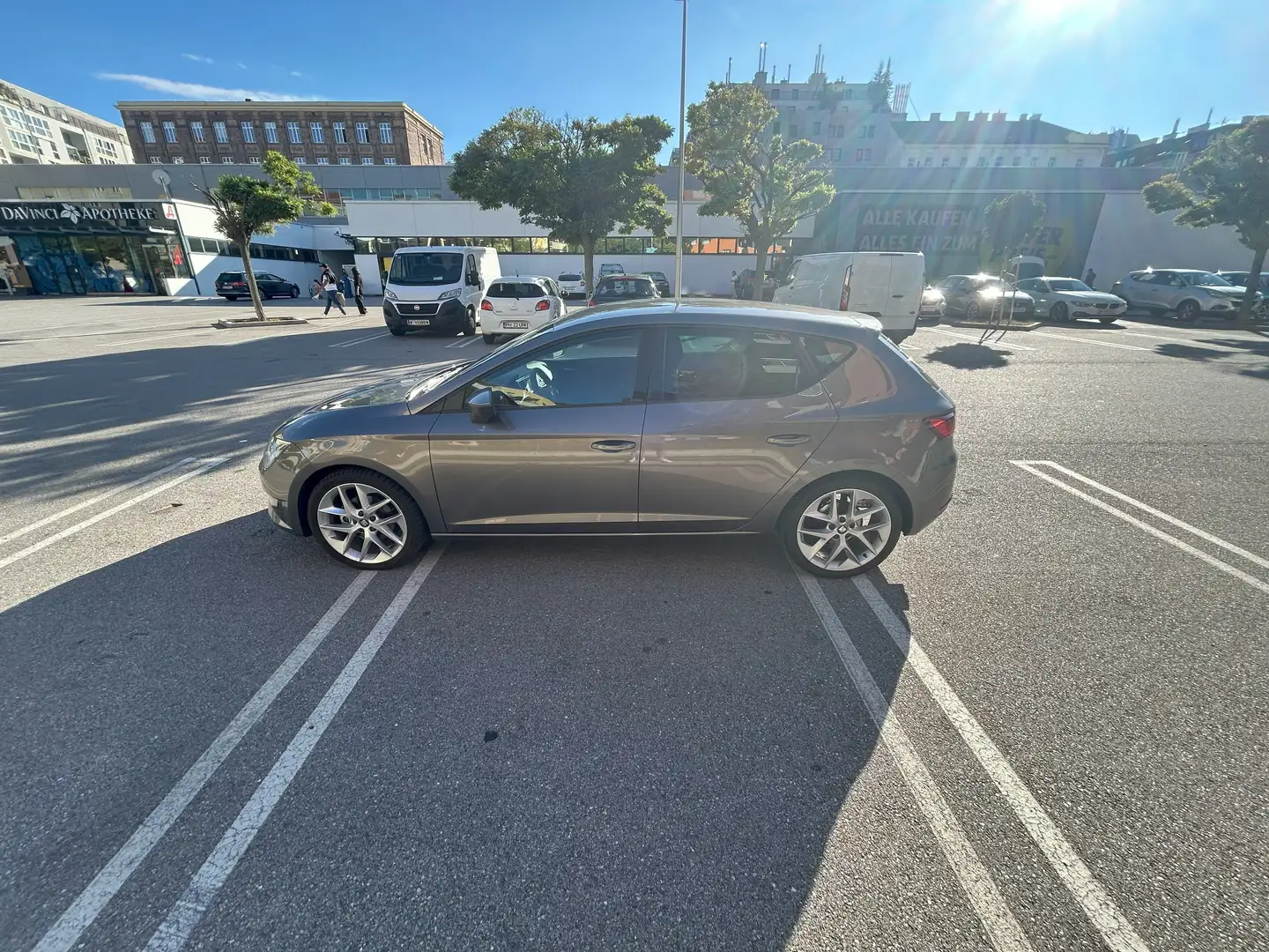 SEAT Leon Leon ST FR 2,0 TDI CR Start-Stopp DSG FR Grau - 2