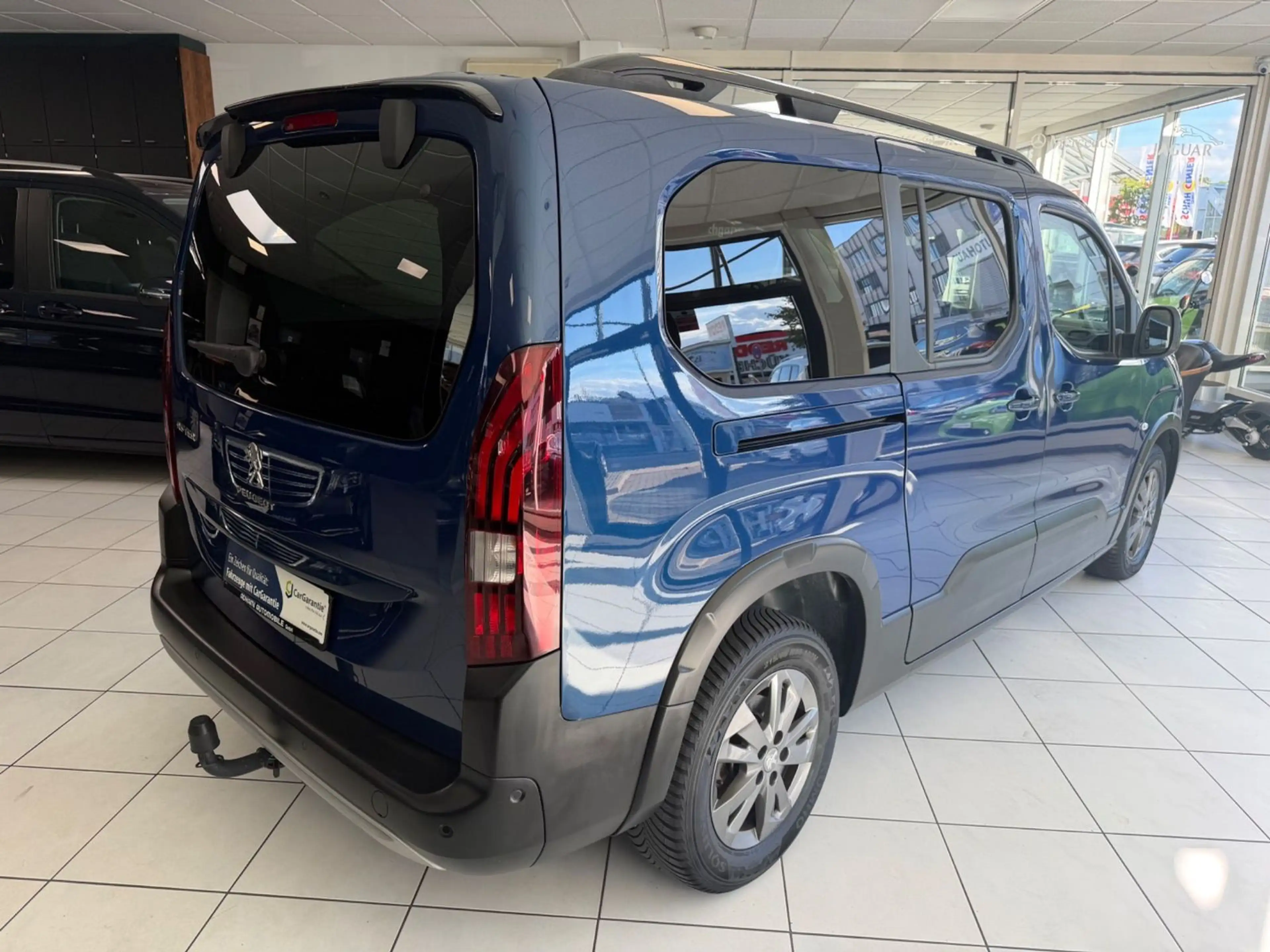 Peugeot Rifter Allure Pack L2 7-SITZER NAVI CAM LED AHK — photo 5