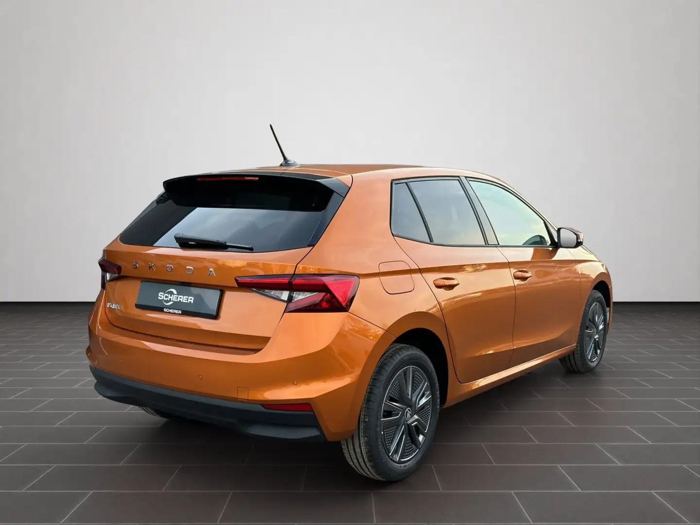 Skoda Fabia Tour 1.0 TSI DSG NAVI/Sitzheizung Orange - 2