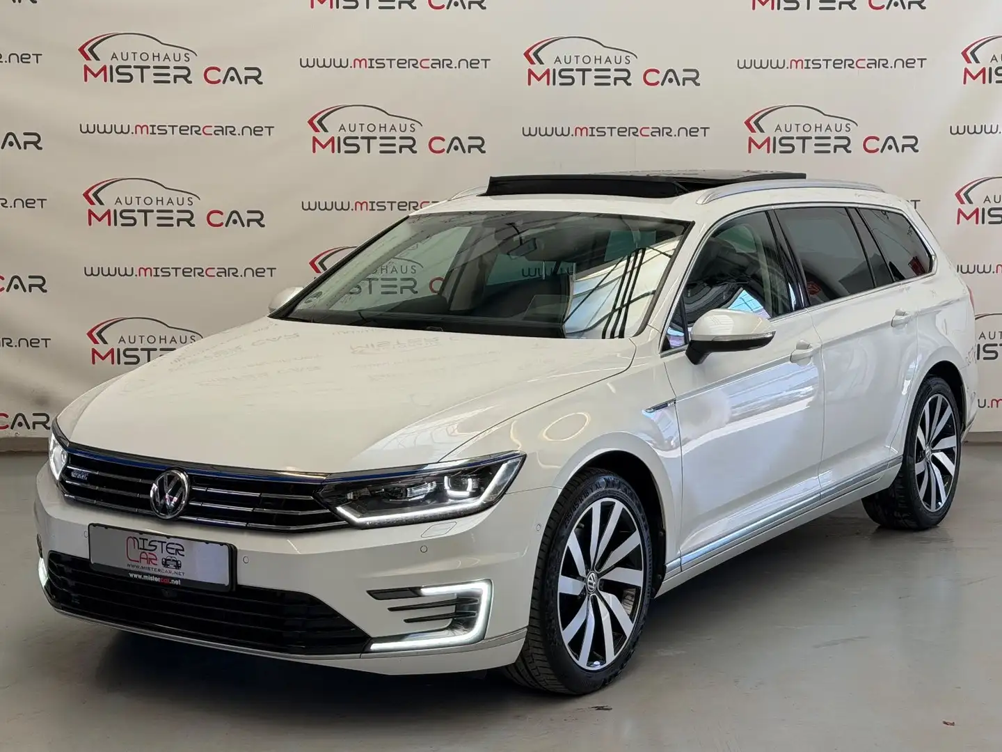 Volkswagen Passat Variant GTE R LINE VIRT/PANO/AHK/360/HUD Blanc - 1