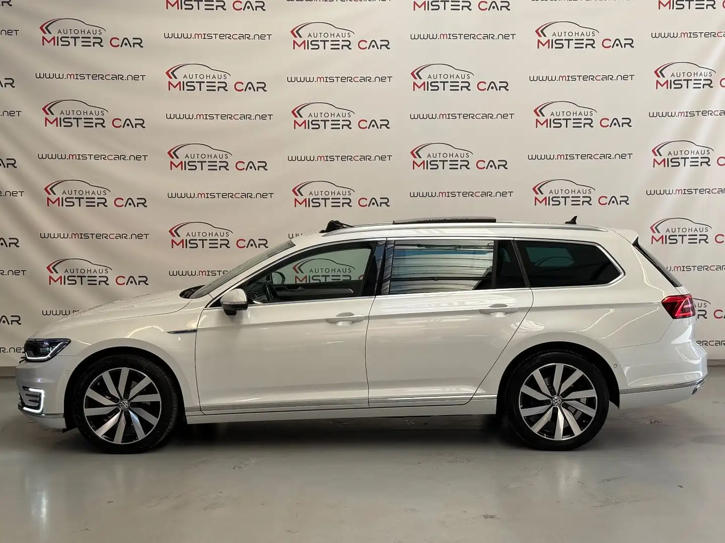 Volkswagen Passat Variant GTE R LINE VIRT/PANO/AHK/360/HUD Blanc - 2