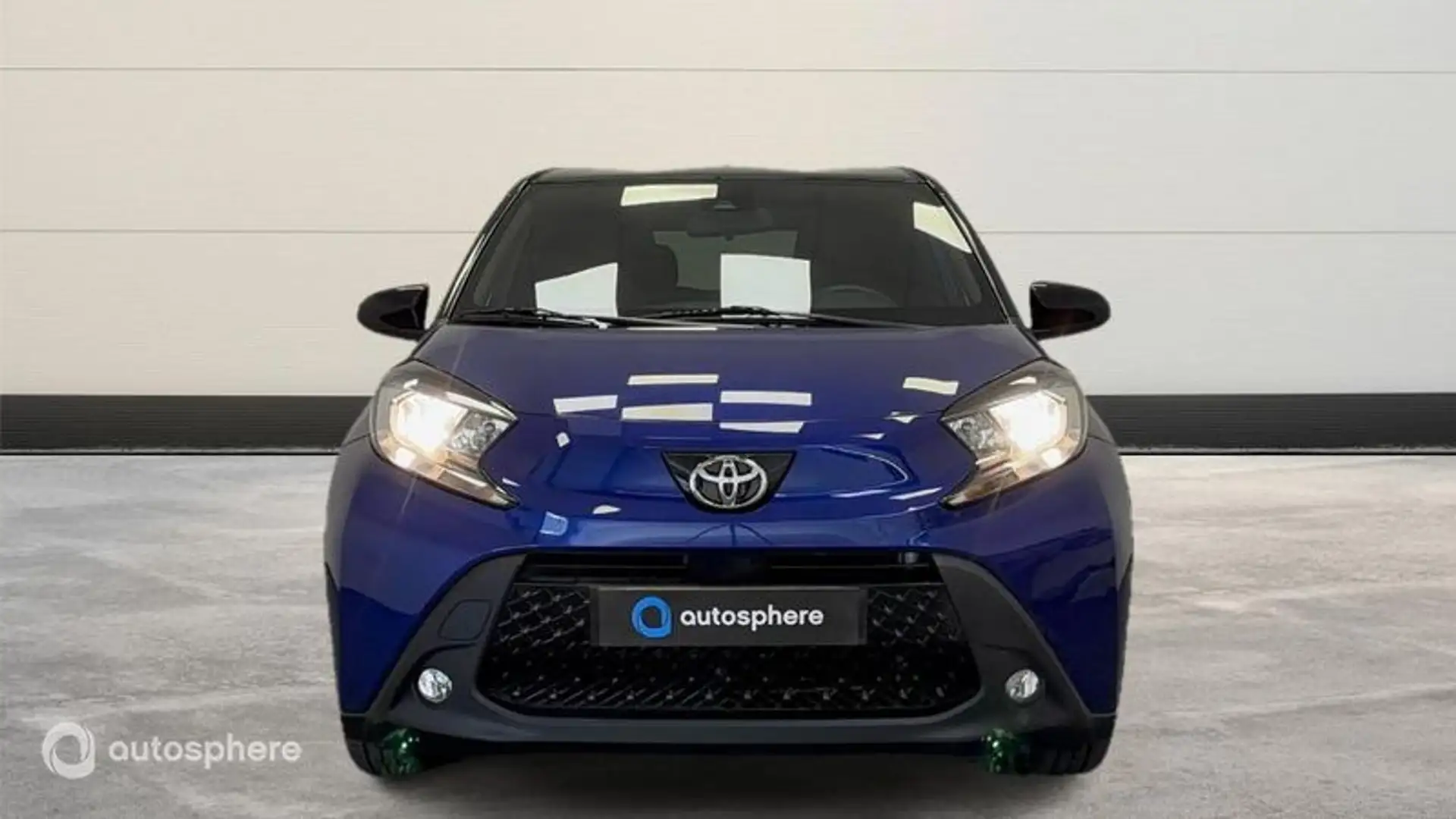 Toyota Aygo X 1.0 VVT-i 72ch Design S-CVT - 2