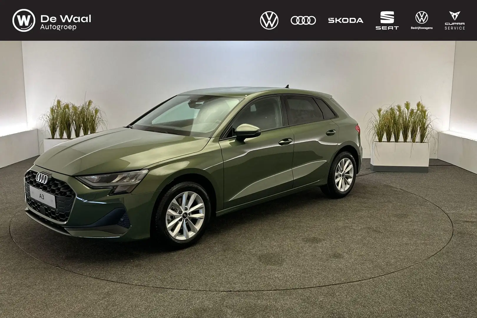 Audi A3 Sportback 30 TFSI S tronic Pro Line Groen - 1