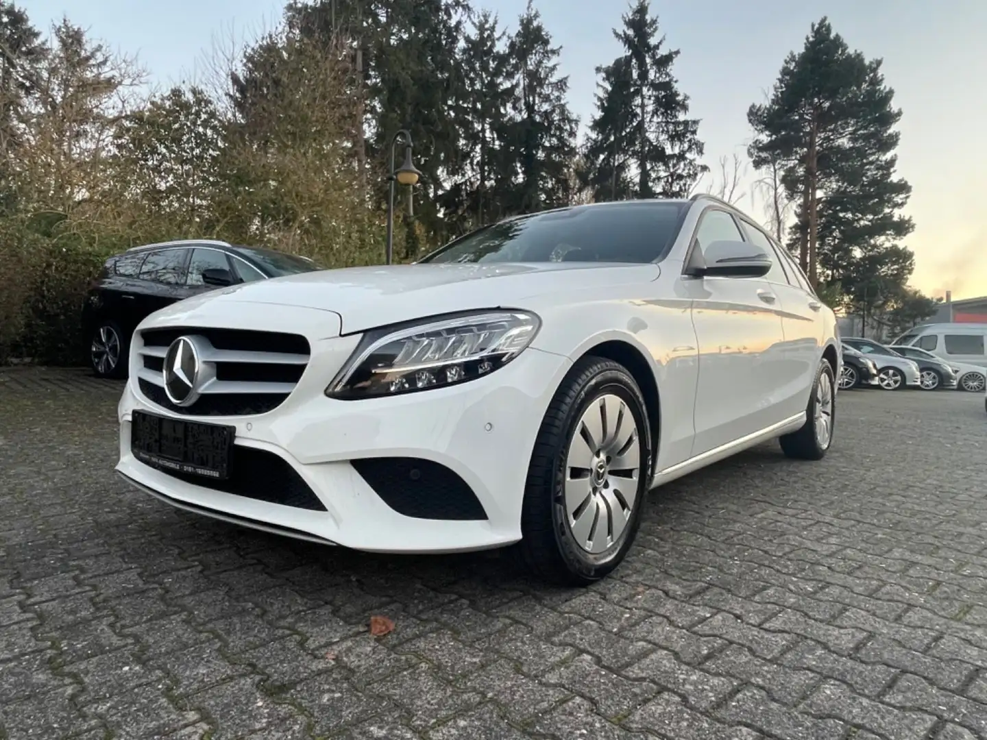 Mercedes-Benz C 220 C -Klasse T-Modell C 220 T d Blanc - 1