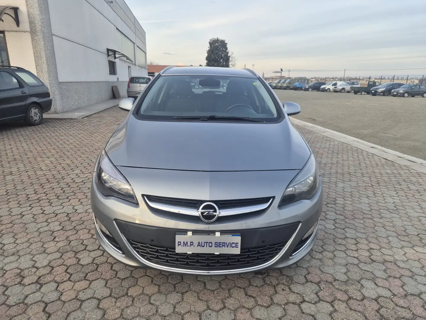Opel Astra Astra IV Sports Tourer 1.7cdti ecoflexElective Grau - 1