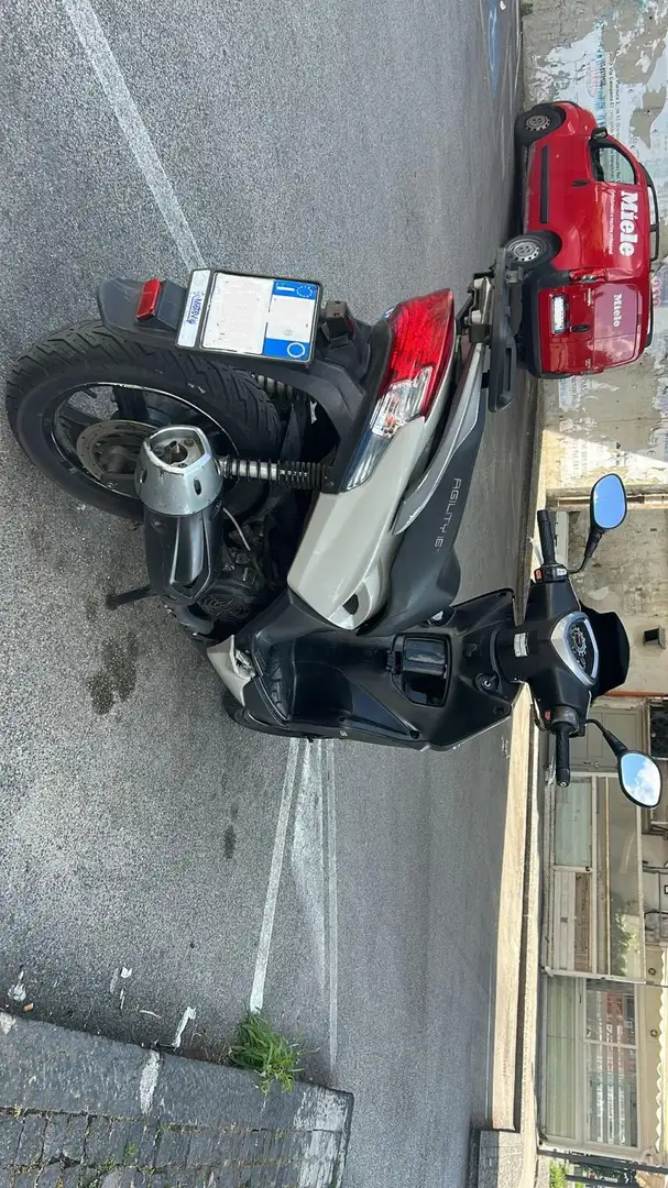 Kymco Agility 125 R16 - 1