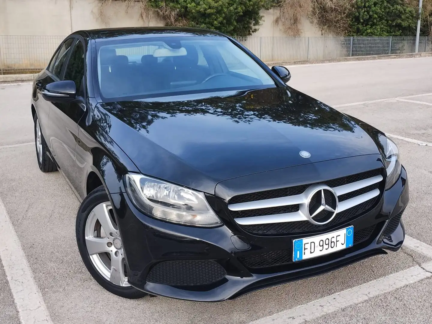 Mercedes-Benz C 180 Classe C-W205 2014 Berlina d (bt) Exclusive auto Fekete - 1