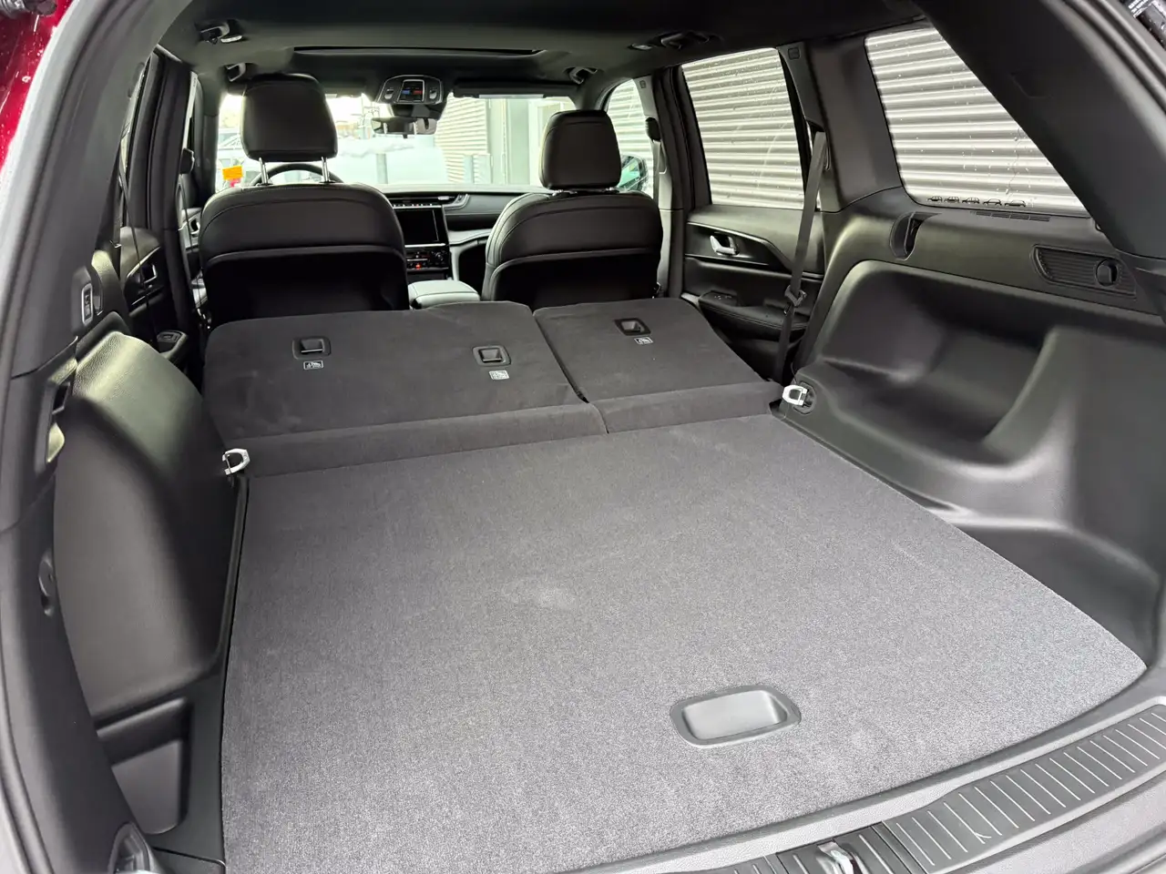 Jeep Grand Cherokee снимка Jeep Grand Cherokee
