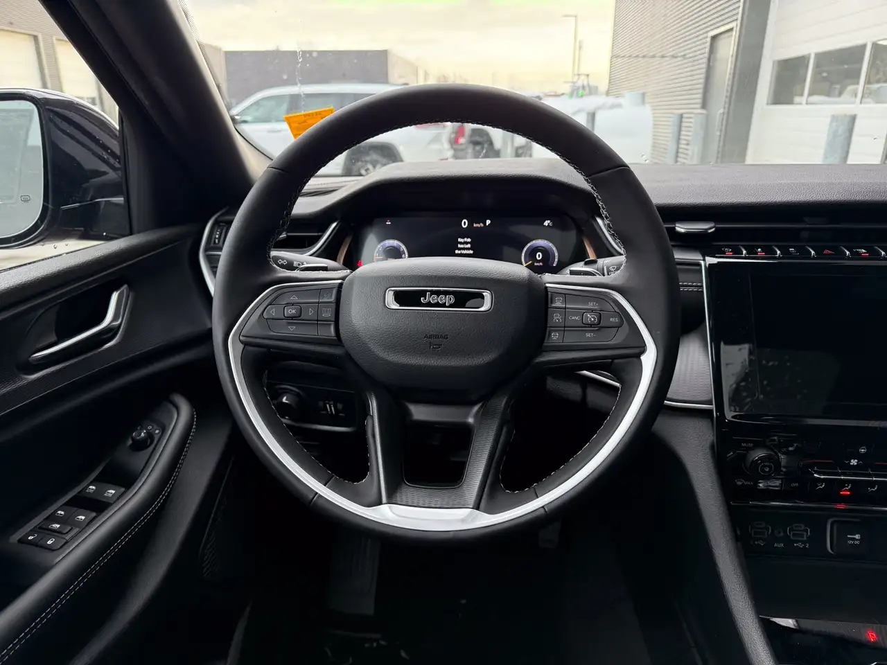 Jeep Grand Cherokee снимка Jeep Grand Cherokee