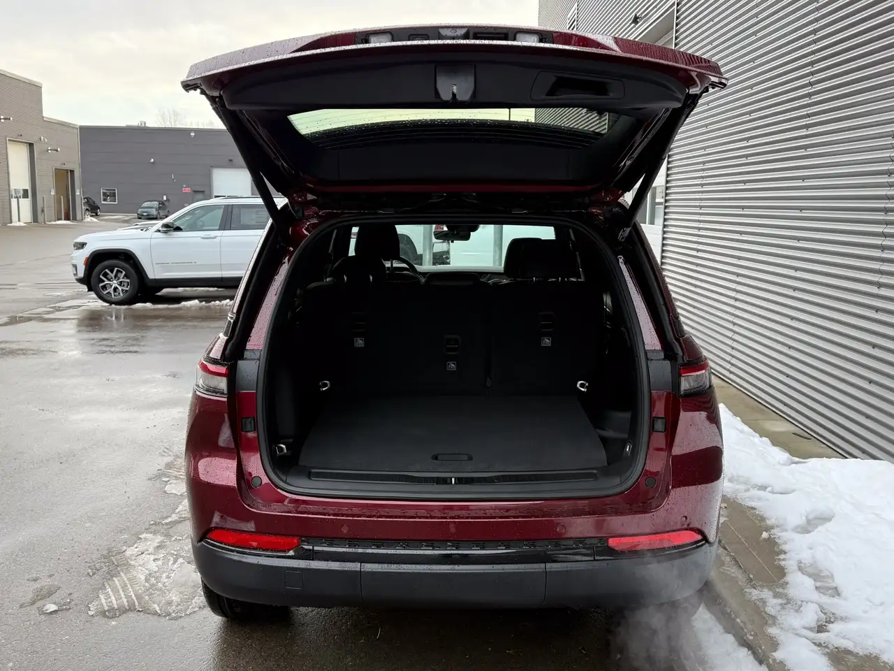 Jeep Grand Cherokee снимка Jeep Grand Cherokee