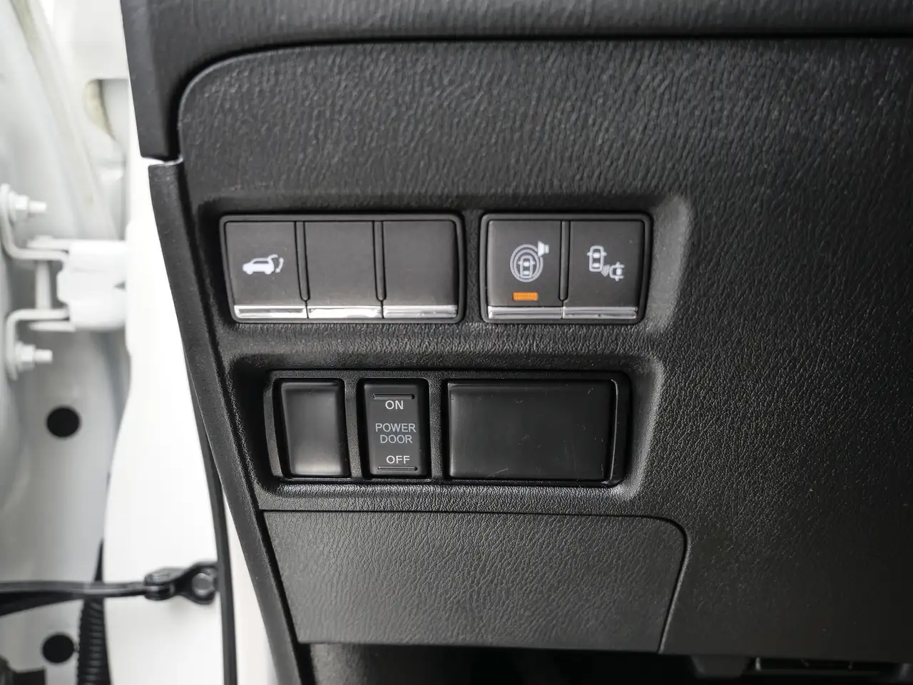 Infiniti QX80 снимка Infiniti QX80