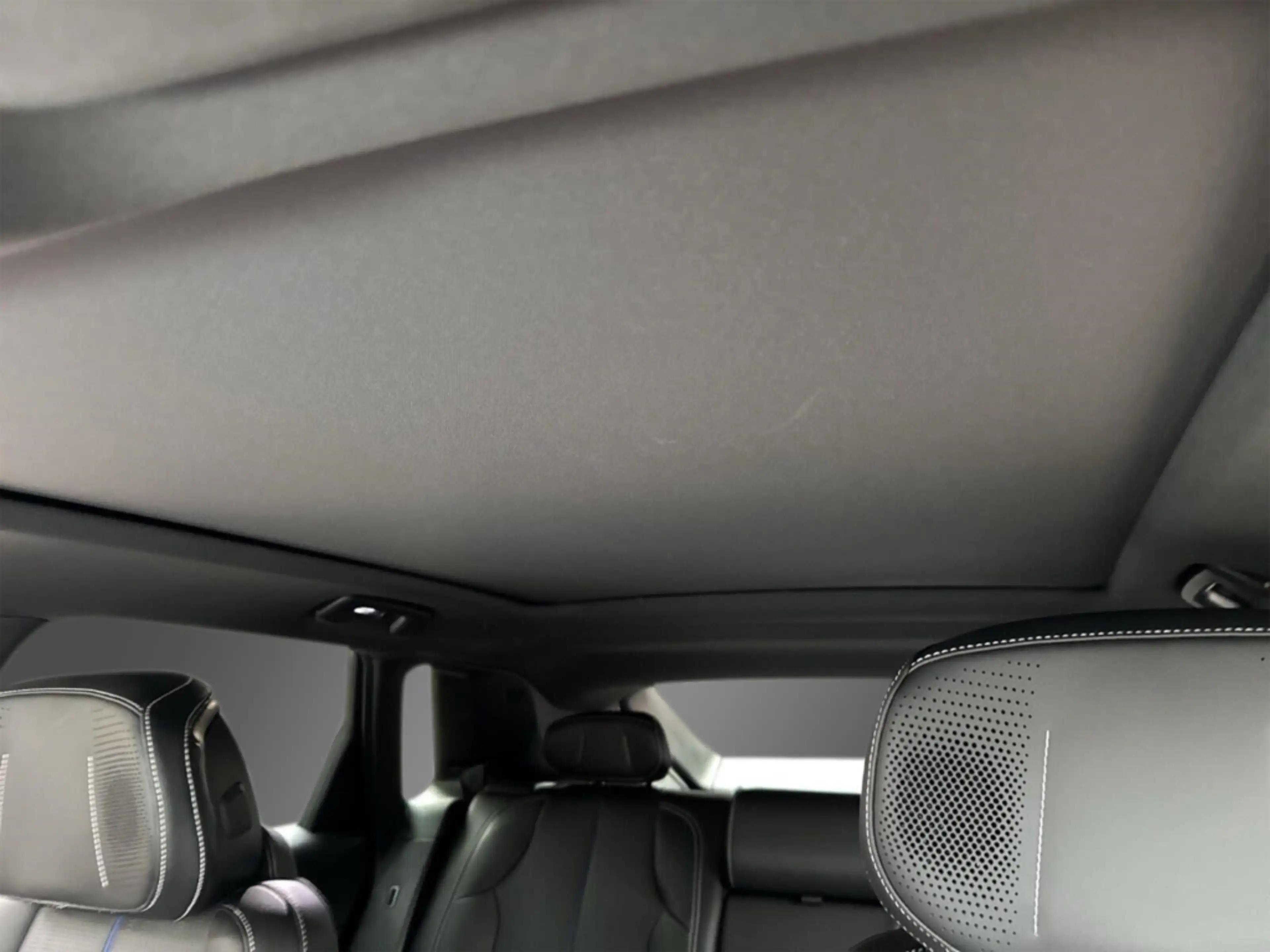 Cadillac Lyriq Sport AWD - Vollausstattung — photo 15