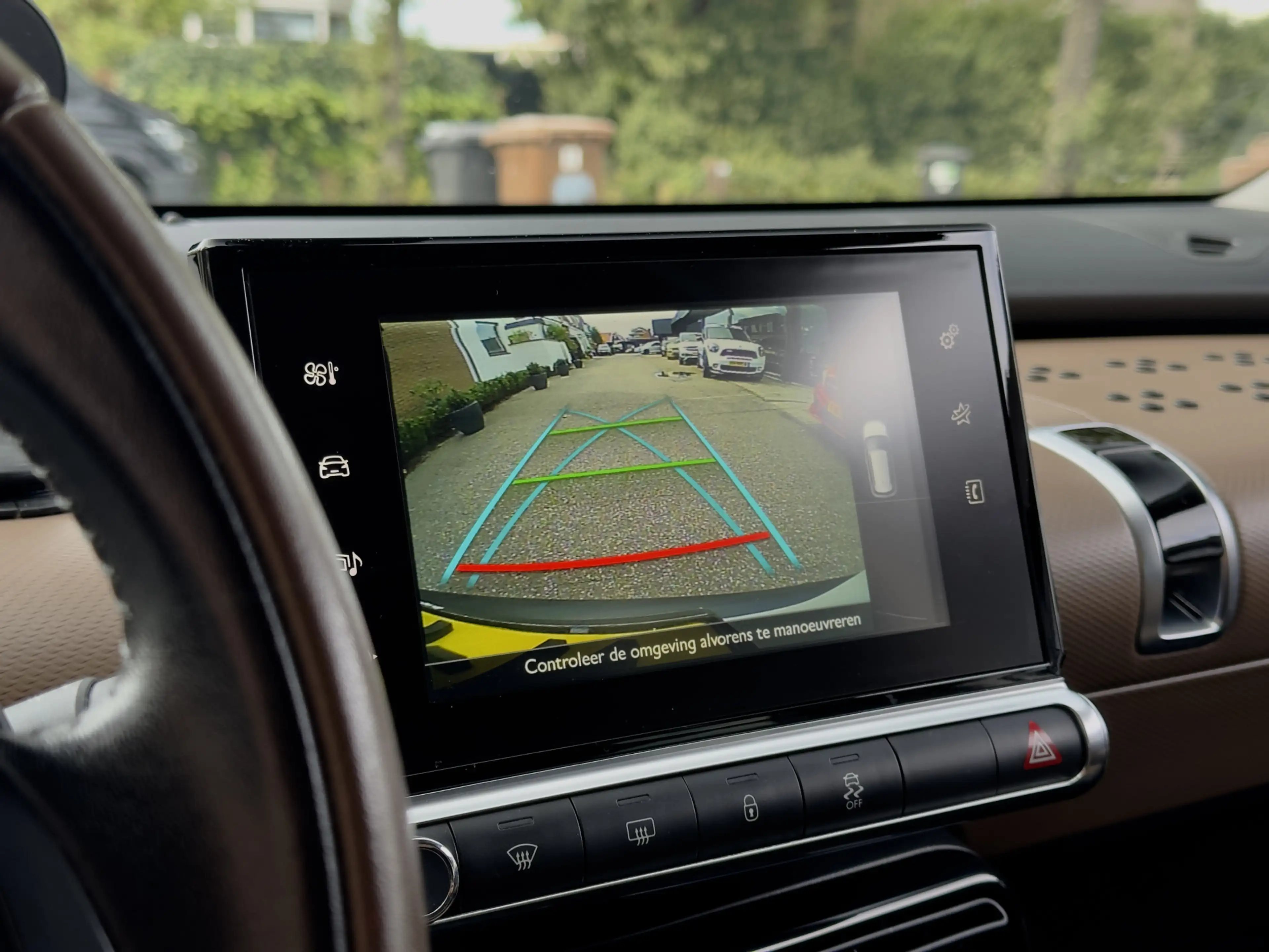 Citroen C4 Cactus 1.2 AUT5 SHINE NAVI CAMERA PARK-ASSIST AIRCO LED L — photo 9