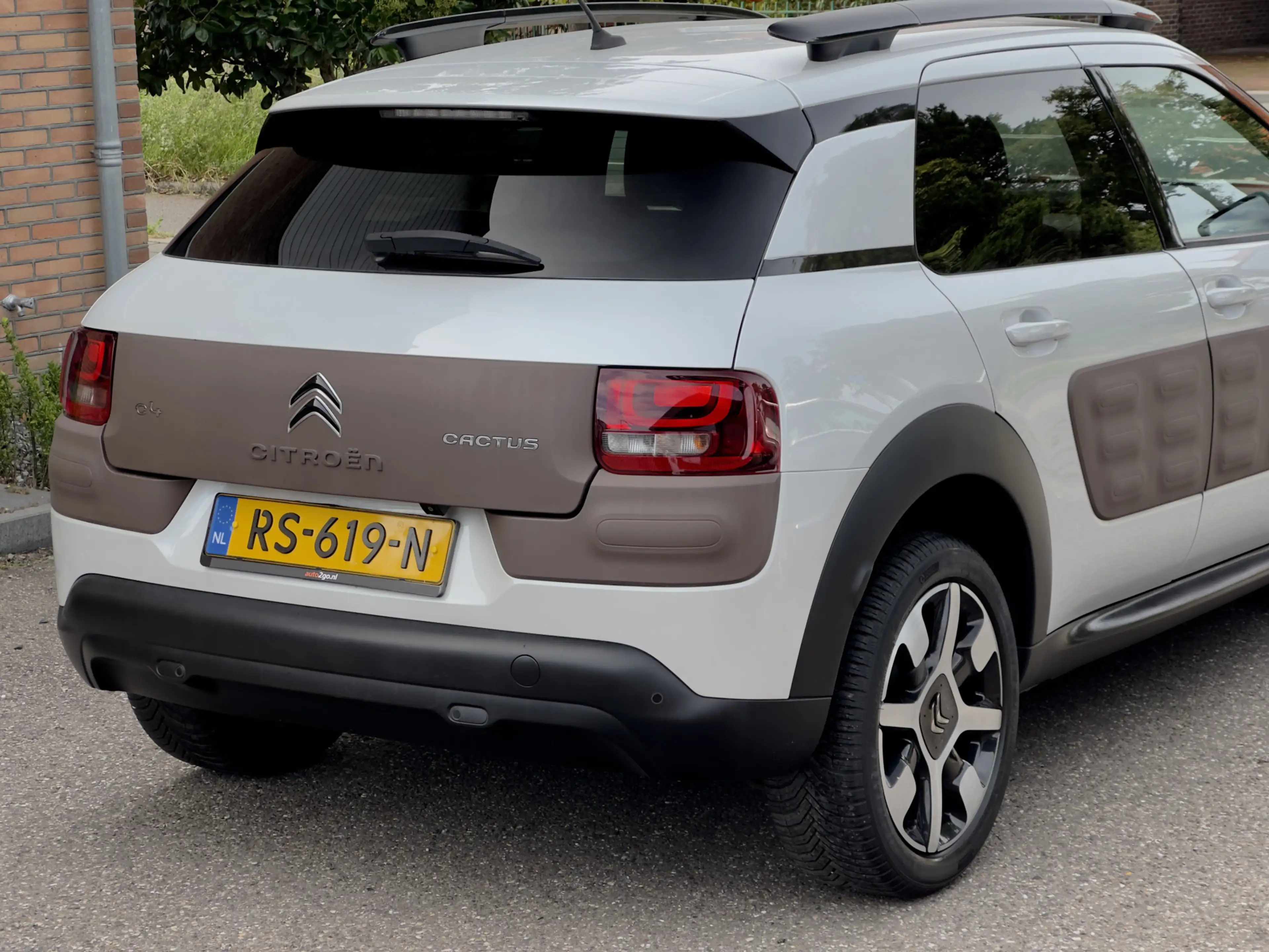 Citroen C4 Cactus 1.2 AUT5 SHINE NAVI CAMERA PARK-ASSIST AIRCO LED L — photo 12