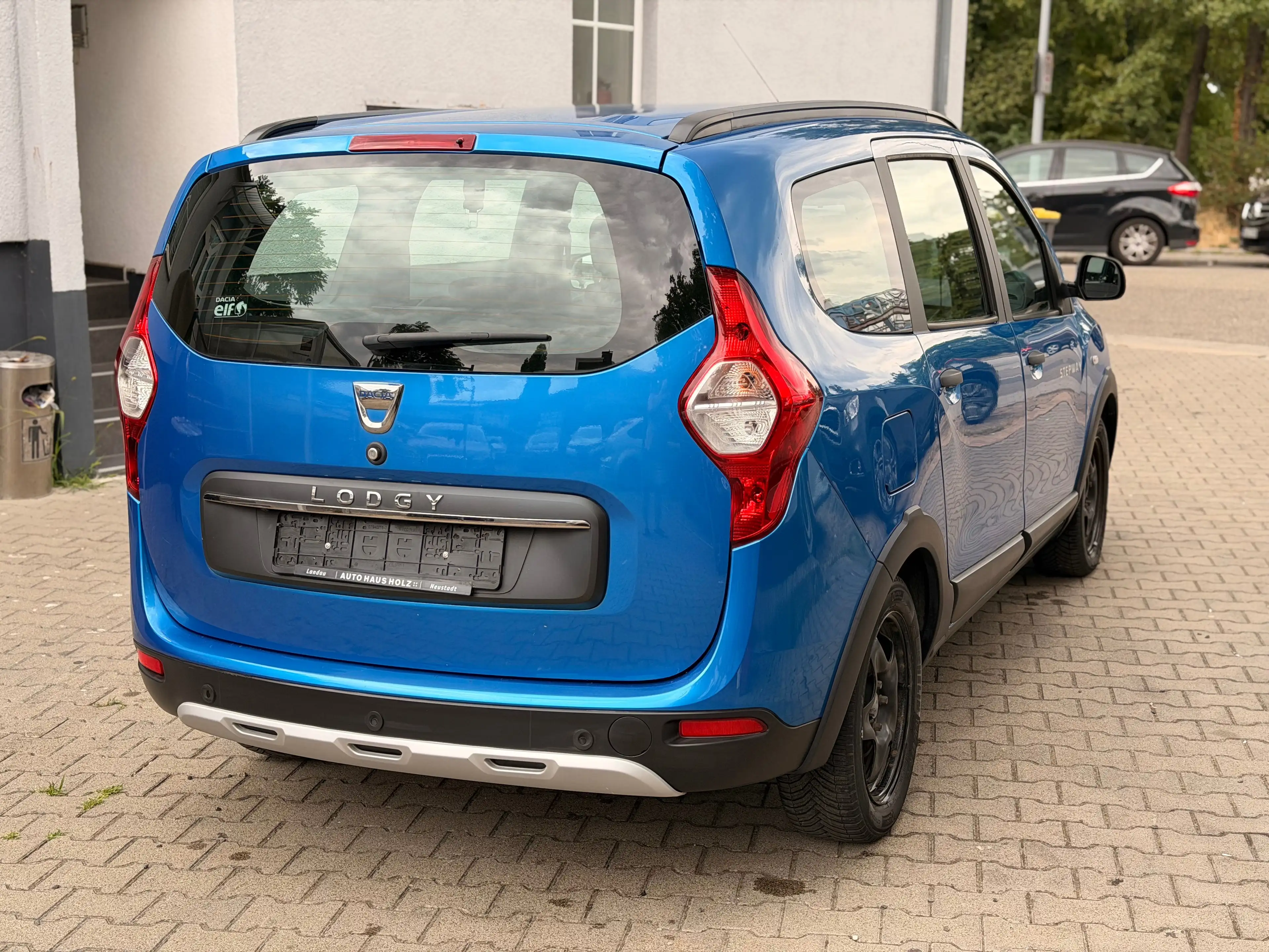 Dacia Lodgy Stepway/Navi/Cam/1-Hand — photo 7