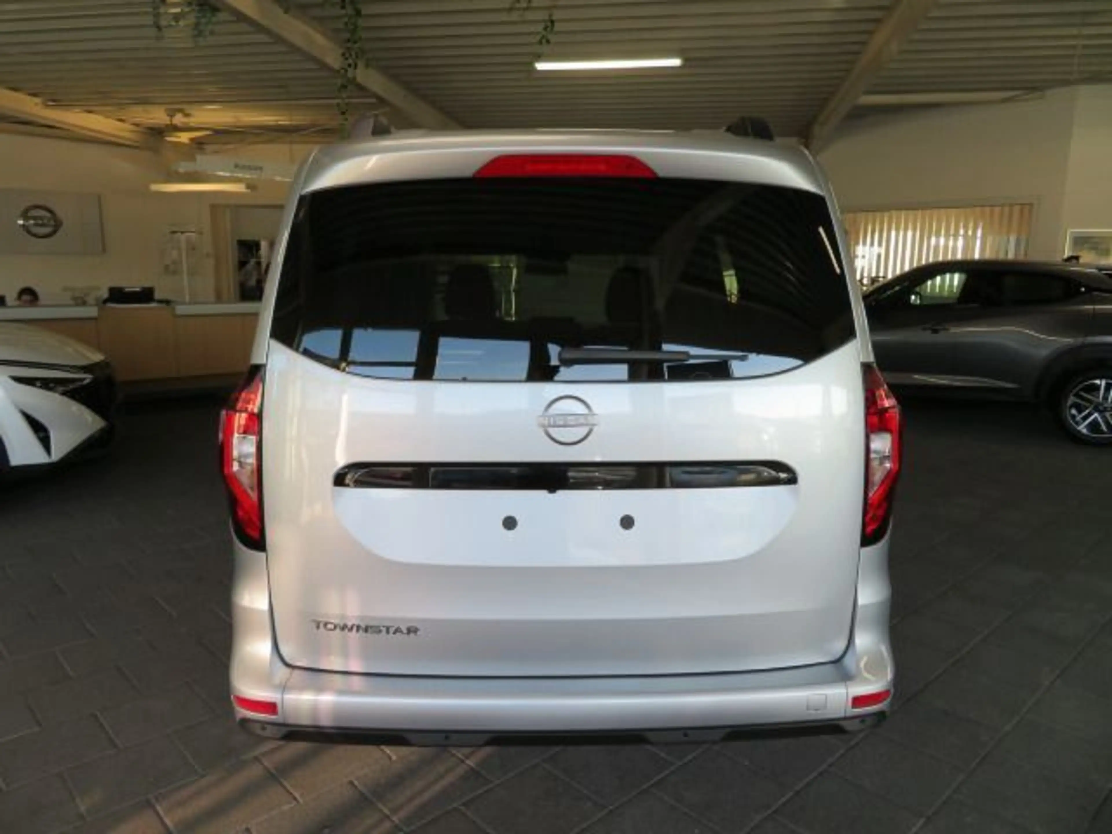 Nissan Townstar Kombi L1 Tekna,Automatik,Metallik u.v.m — photo 7