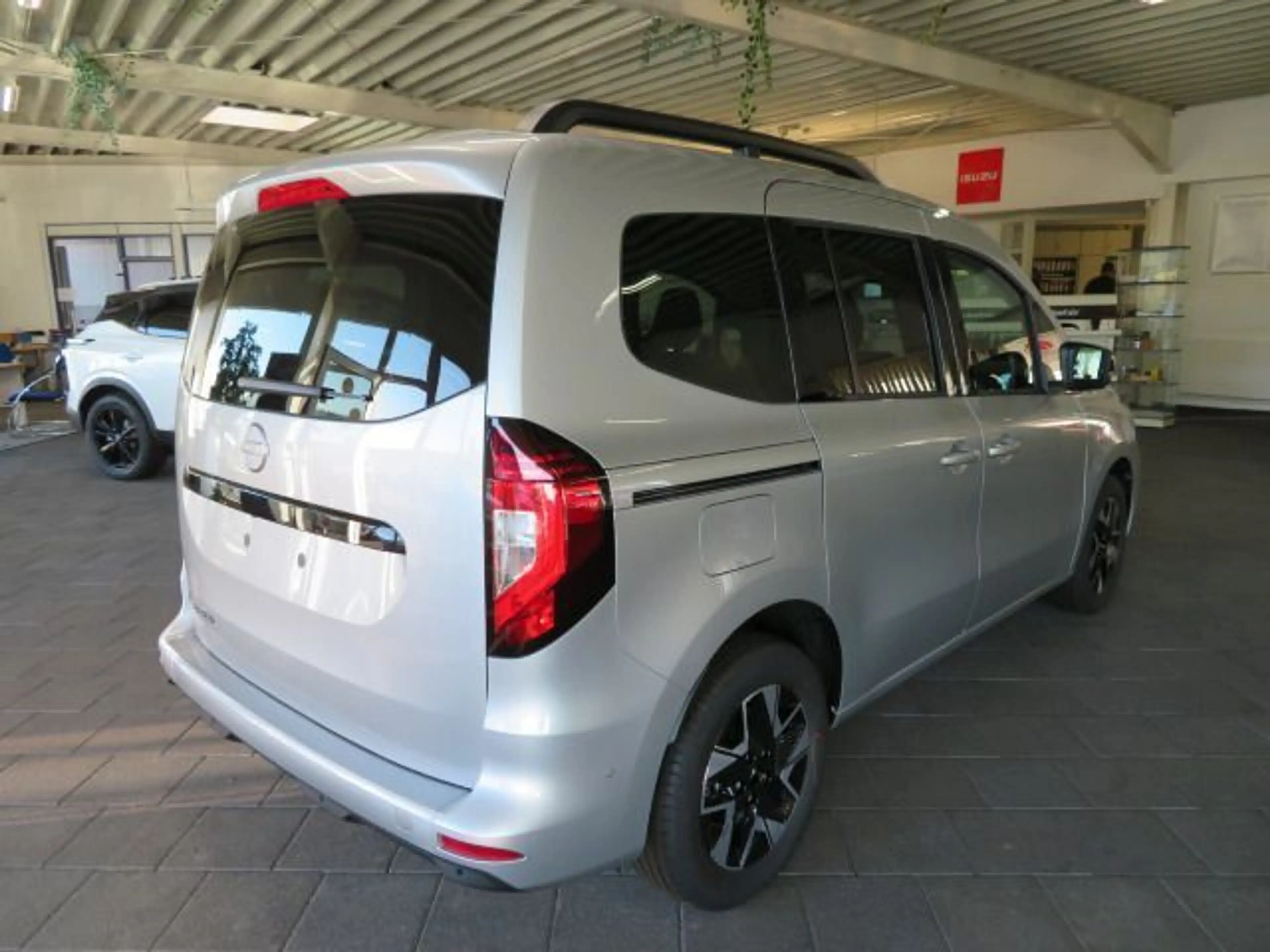 Nissan Townstar Kombi L1 Tekna,Automatik,Metallik u.v.m — photo 4