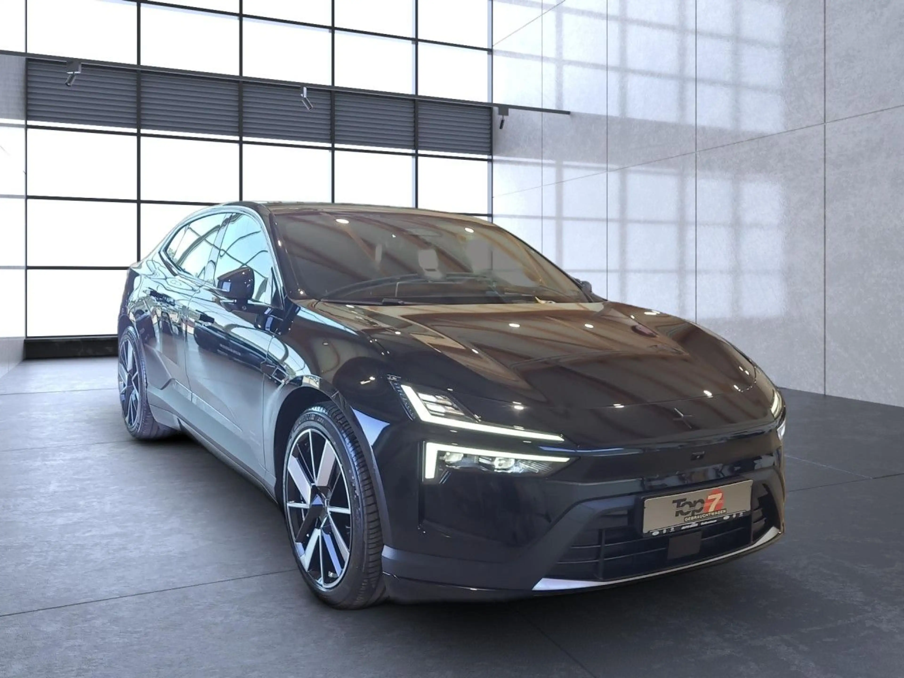 Polestar 4 200 kW Long Range Single Bluetooth LED Klima — photo 5