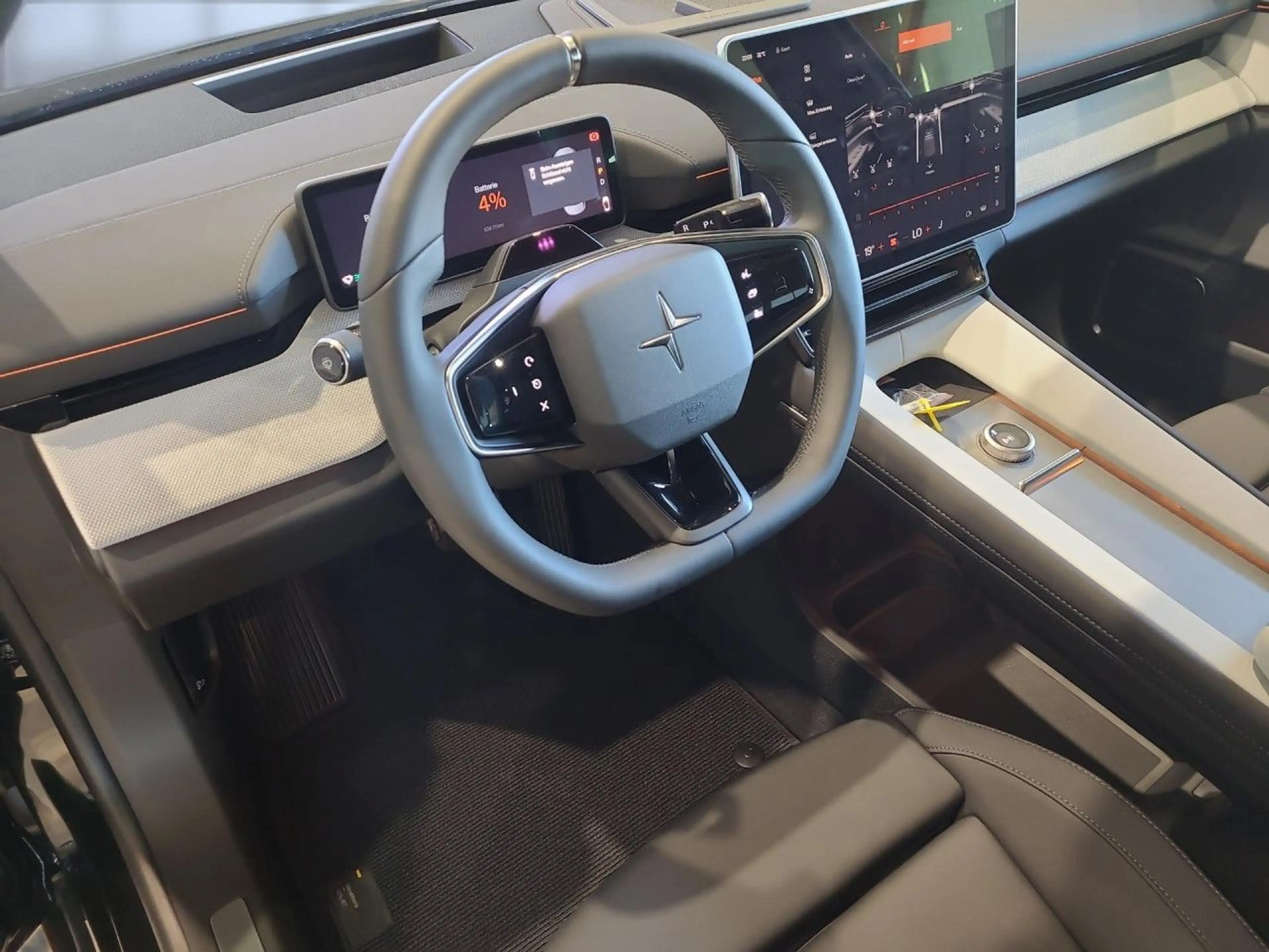 Polestar 4 200 kW Long Range Single Bluetooth LED Klima — photo 8