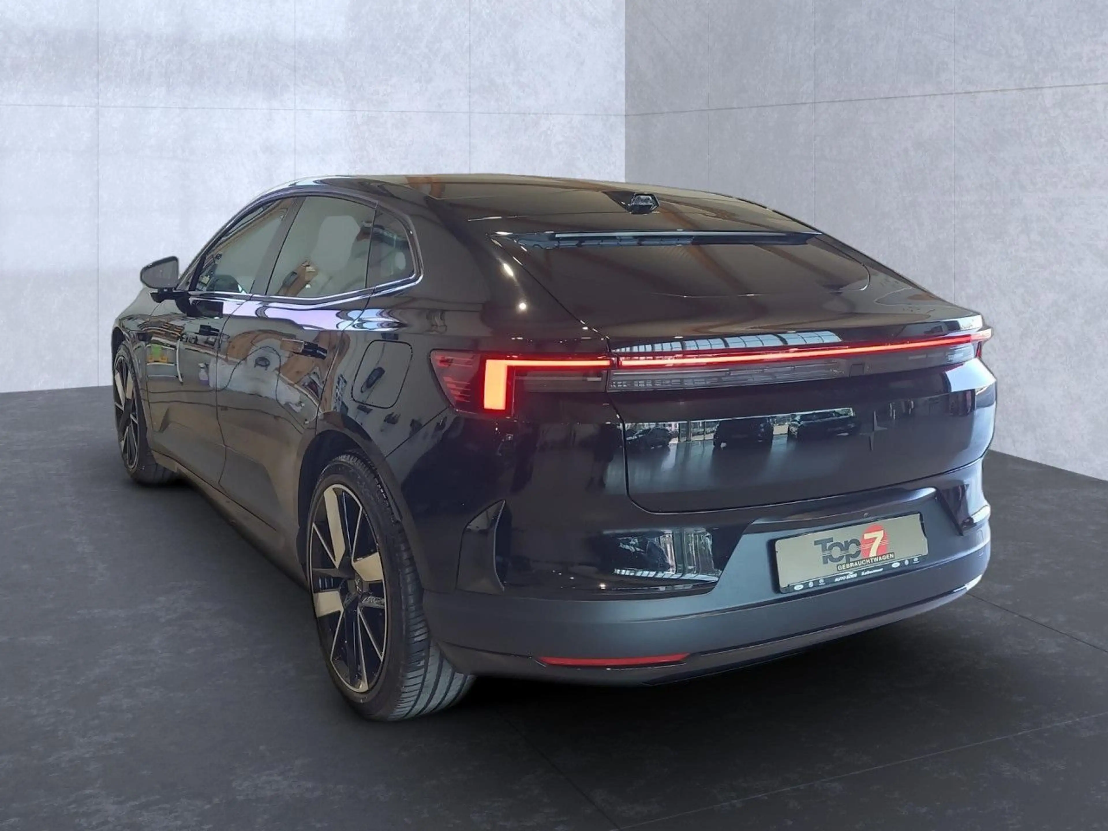 Polestar 4 200 kW Long Range Single Bluetooth LED Klima — photo 3