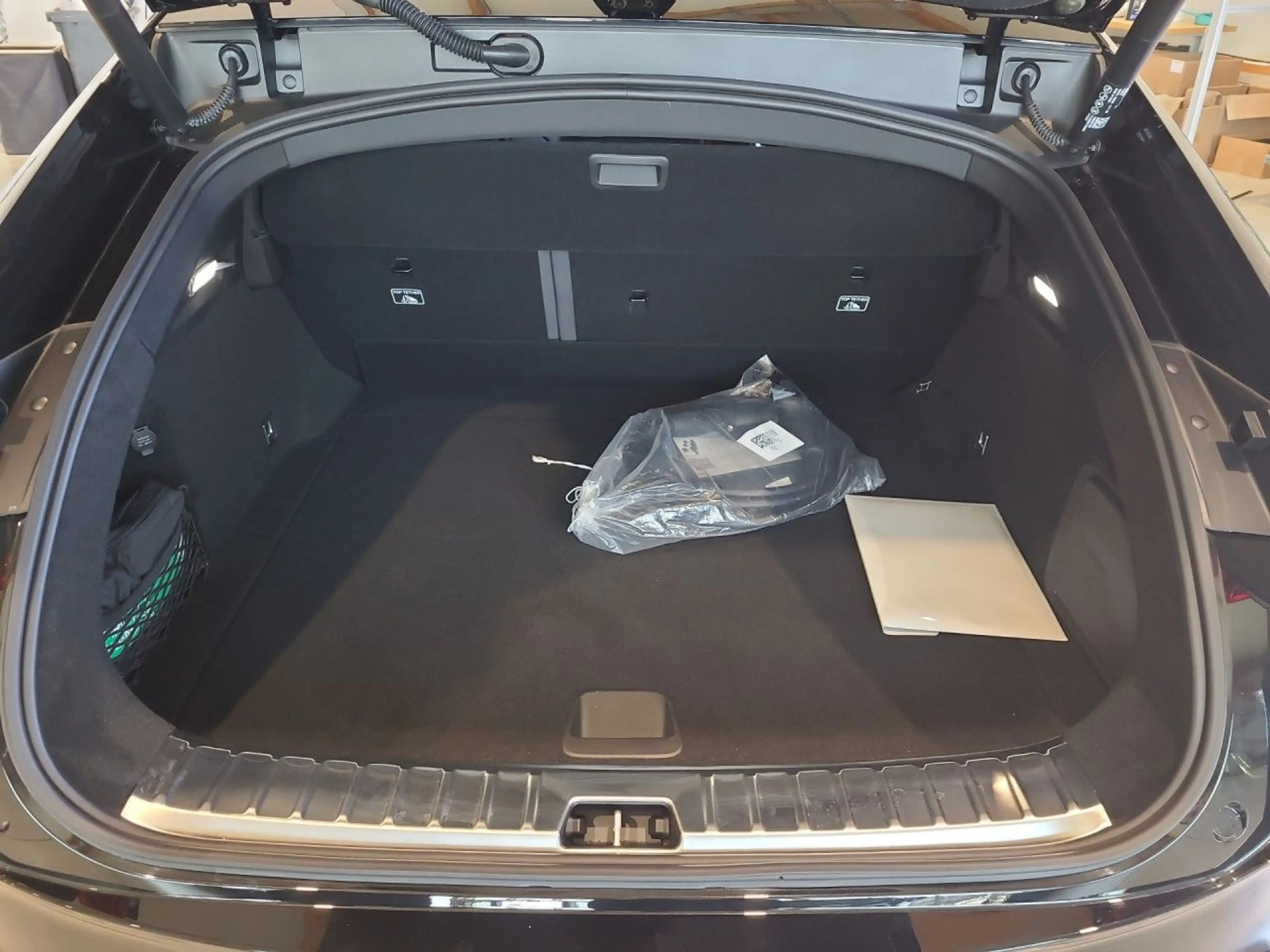 Polestar 4 200 kW Long Range Single Bluetooth LED Klima — photo 14