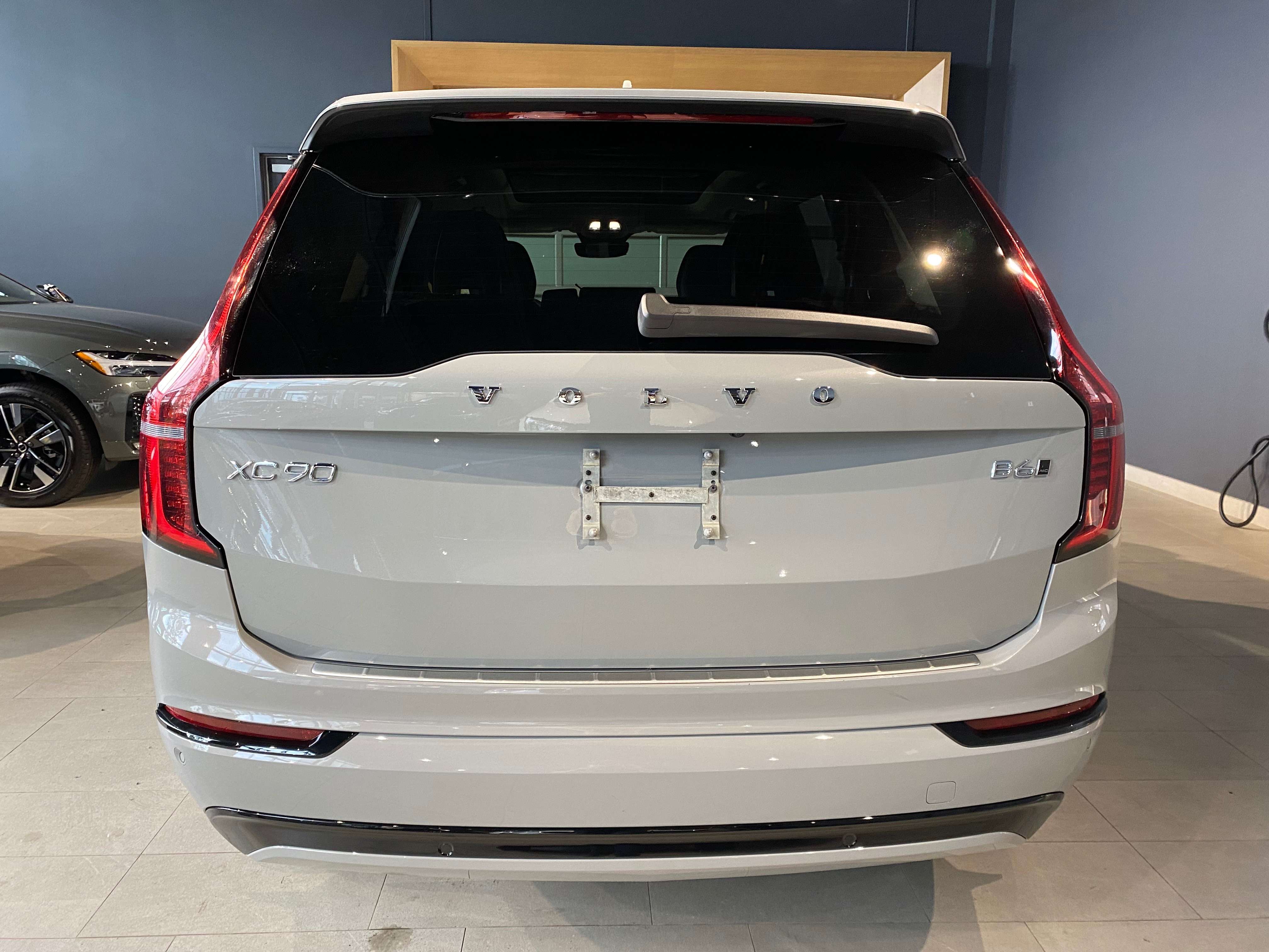 2026 Volvo XC90 B6 AWD Plus Dark Theme 7-Seater — снимка 1