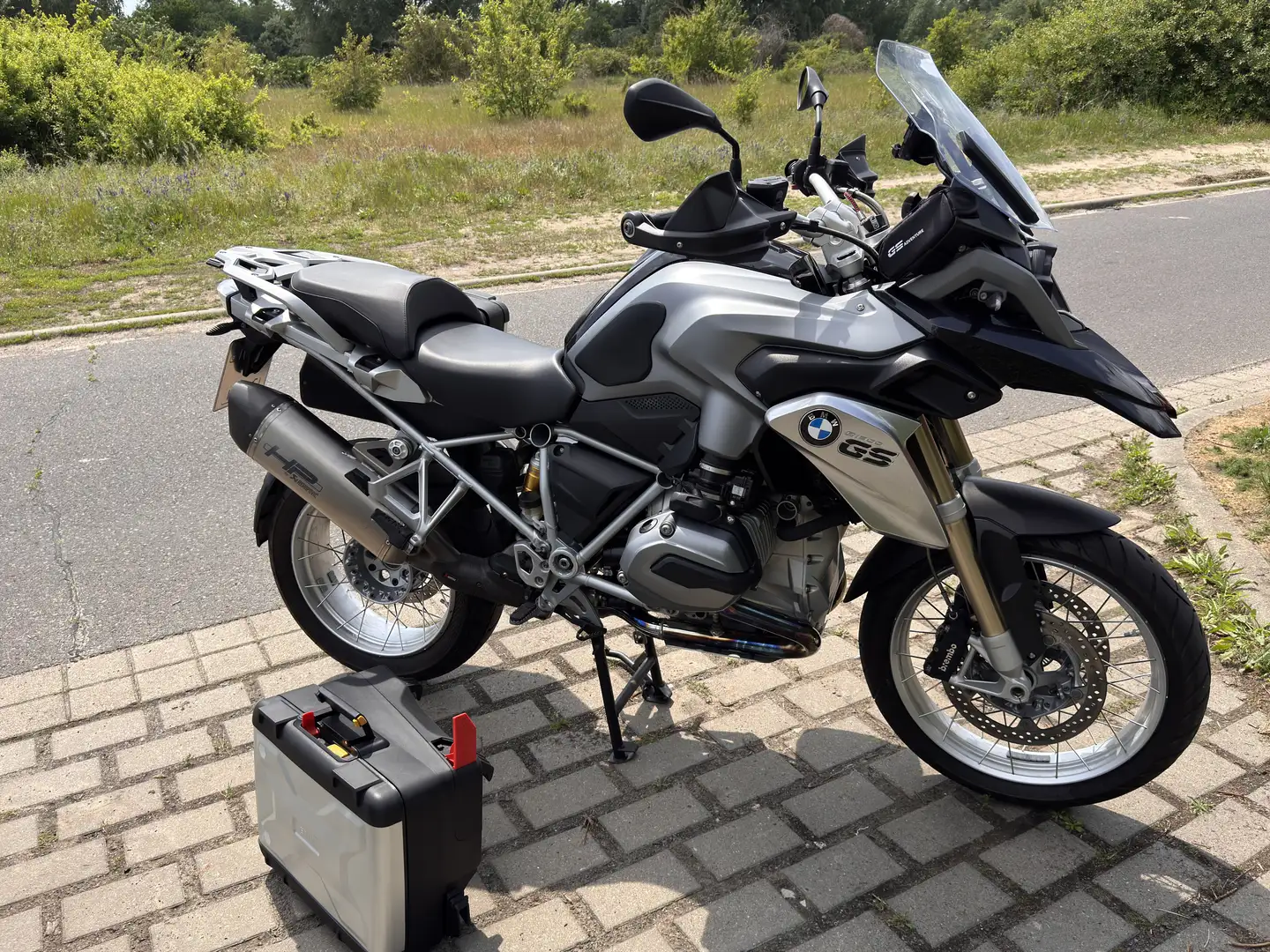 BMW R 1200 GS LC BMW R1200GS LC - Koffer , Akra, Speichenräder, Gri - 1