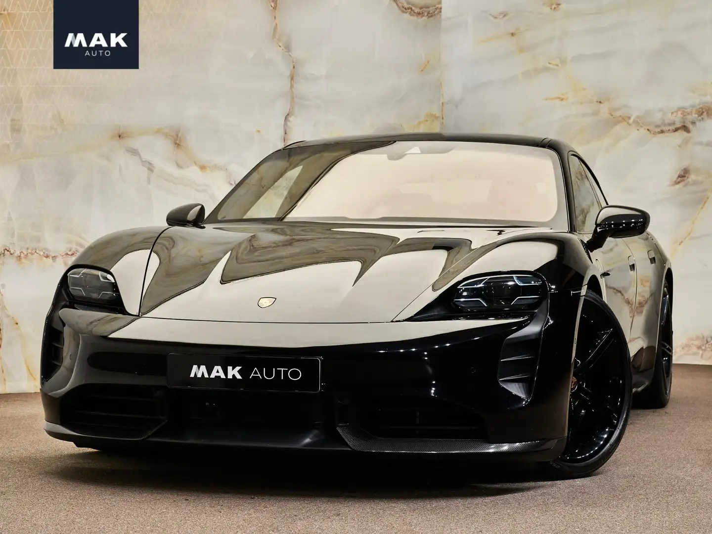 Porsche Taycan Turbo S, PCCB, PDCC, SportDesign, carbon, pano, Bu Schwarz - 1