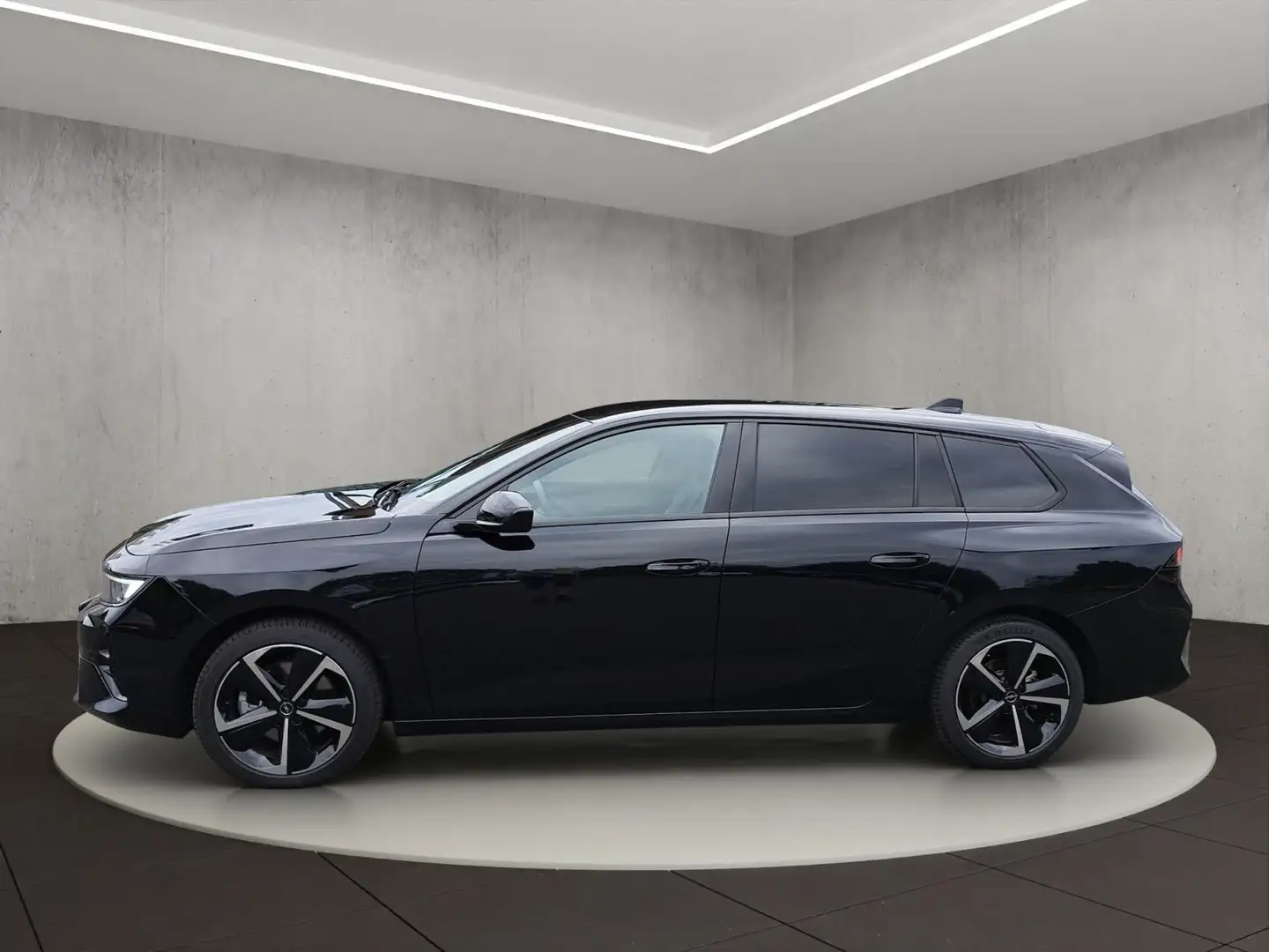 Opel Astra L Sports Tourer GS 1.2 Turbo S/S Schwarz - 2