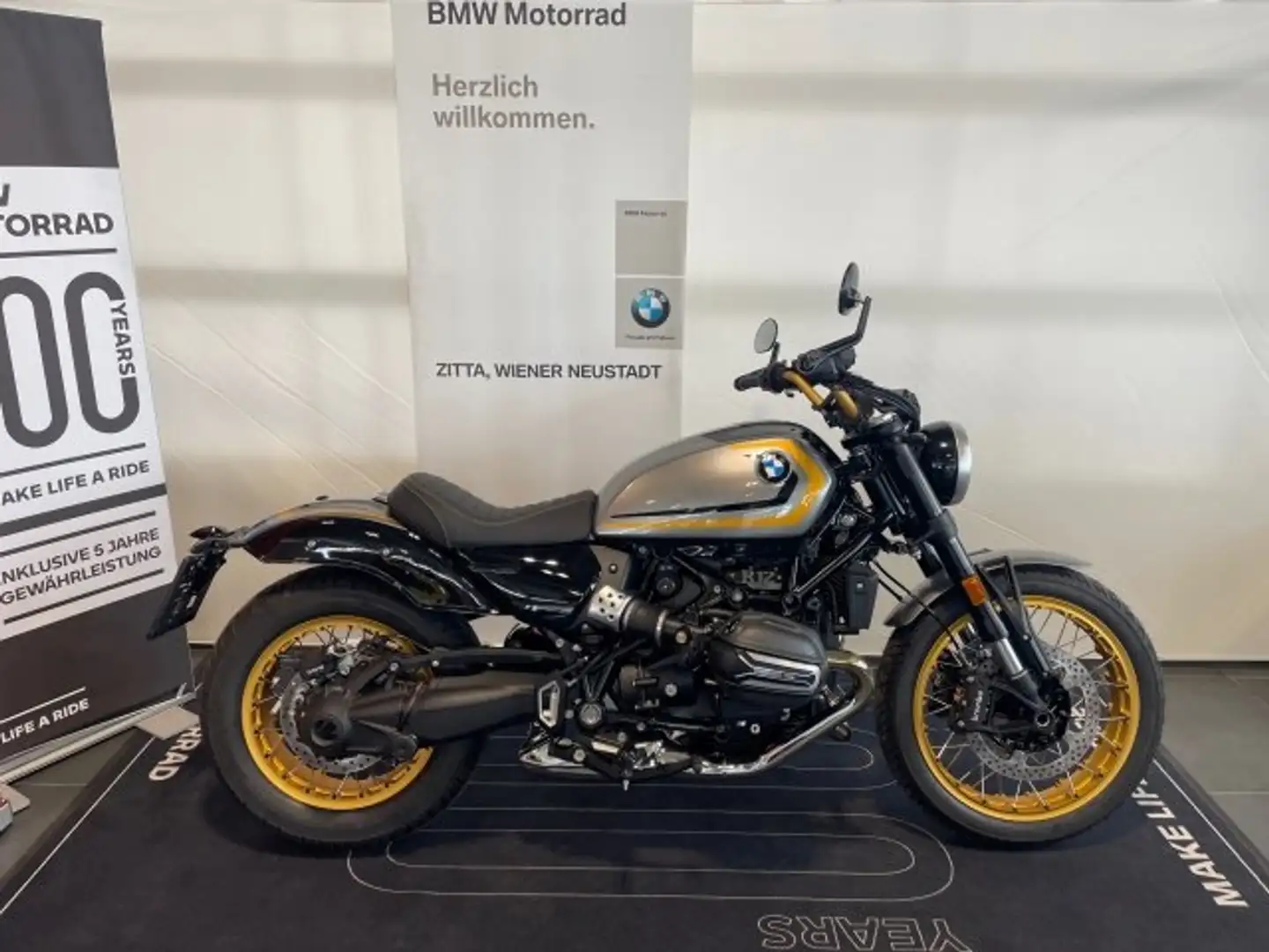 BMW R 12 nineT Cruiser Plateado - 2