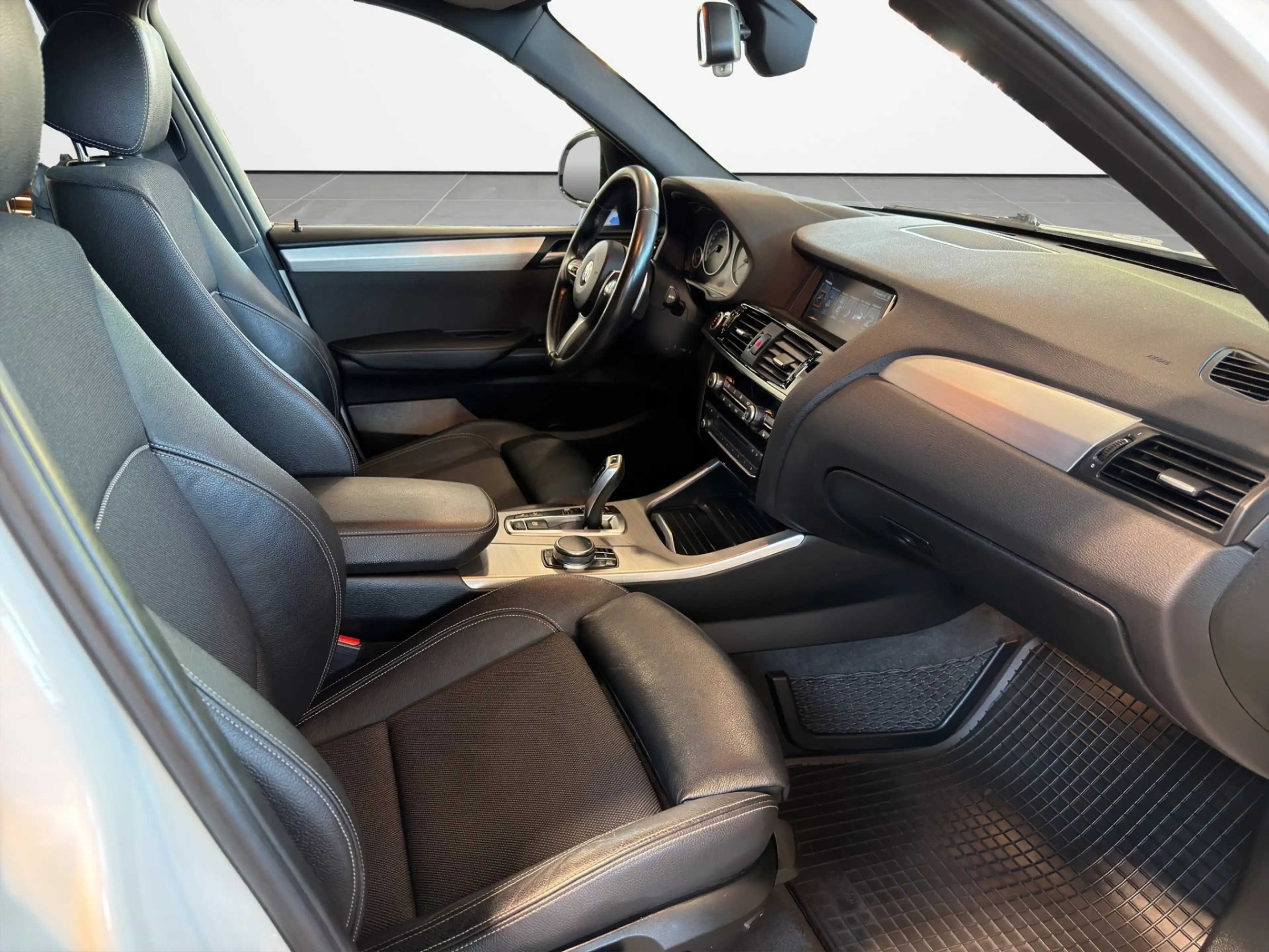 BMW X3 xDrive20d — photo 18